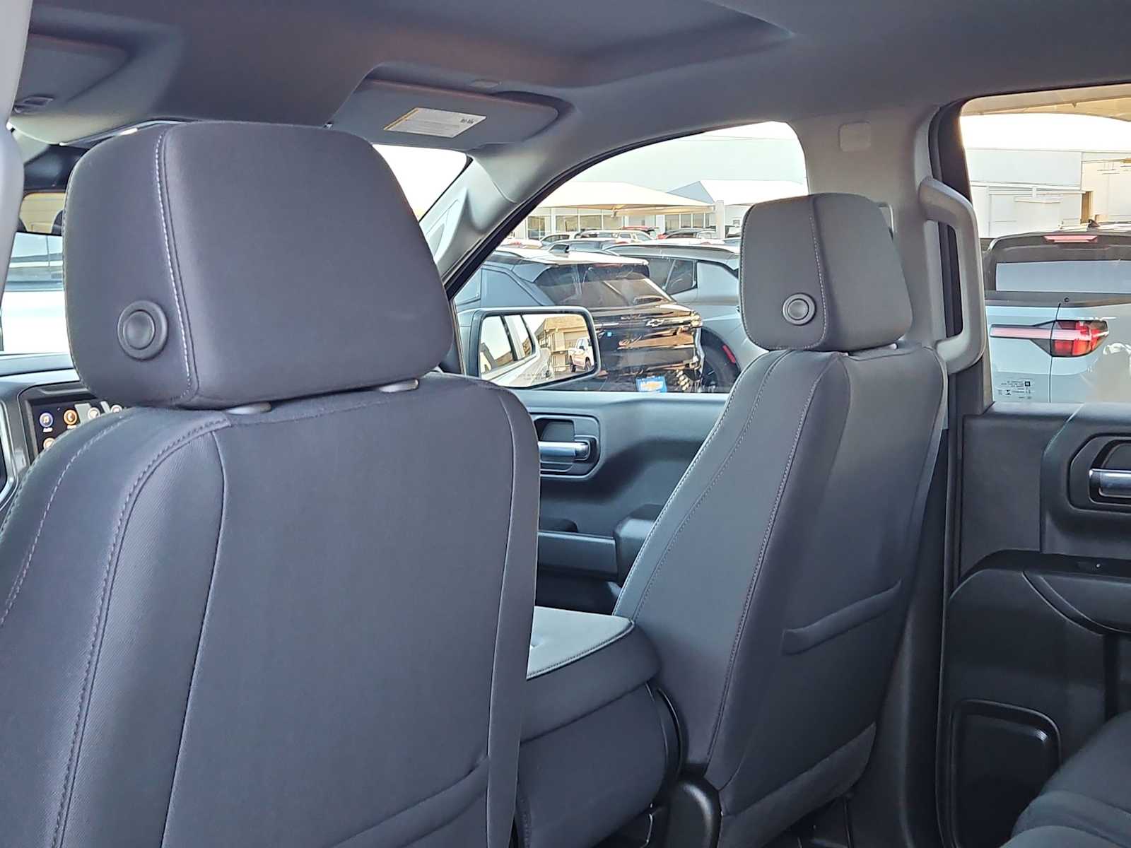 Thumbnail: 2026 Chevrolet Silverado 1500 - 14