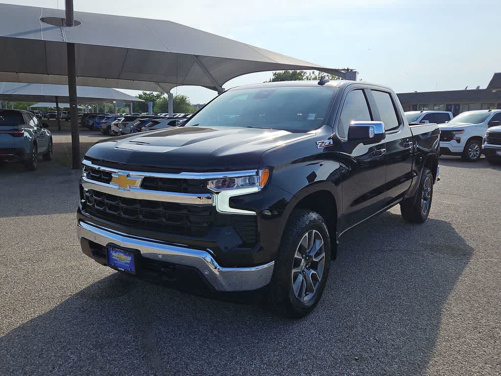 Thumbnail: 2026 Chevrolet Silverado 1500 - 4