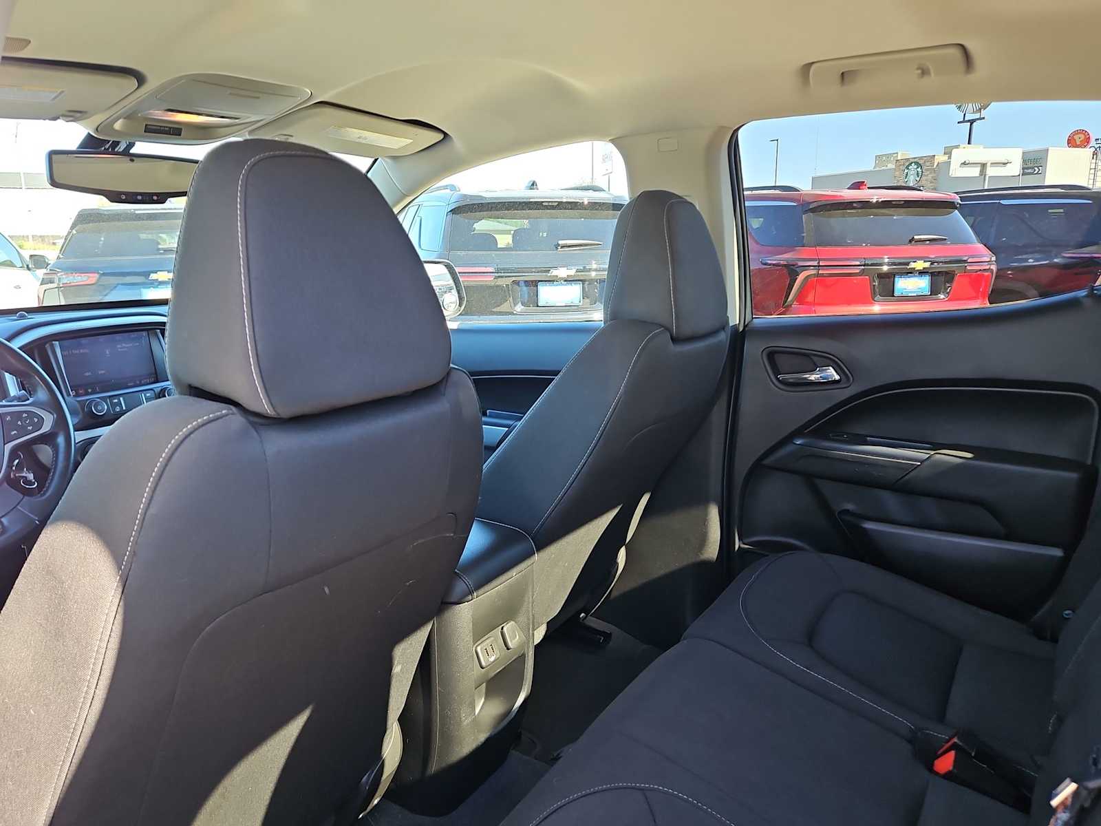 Thumbnail: 2021 Chevrolet Colorado - 14