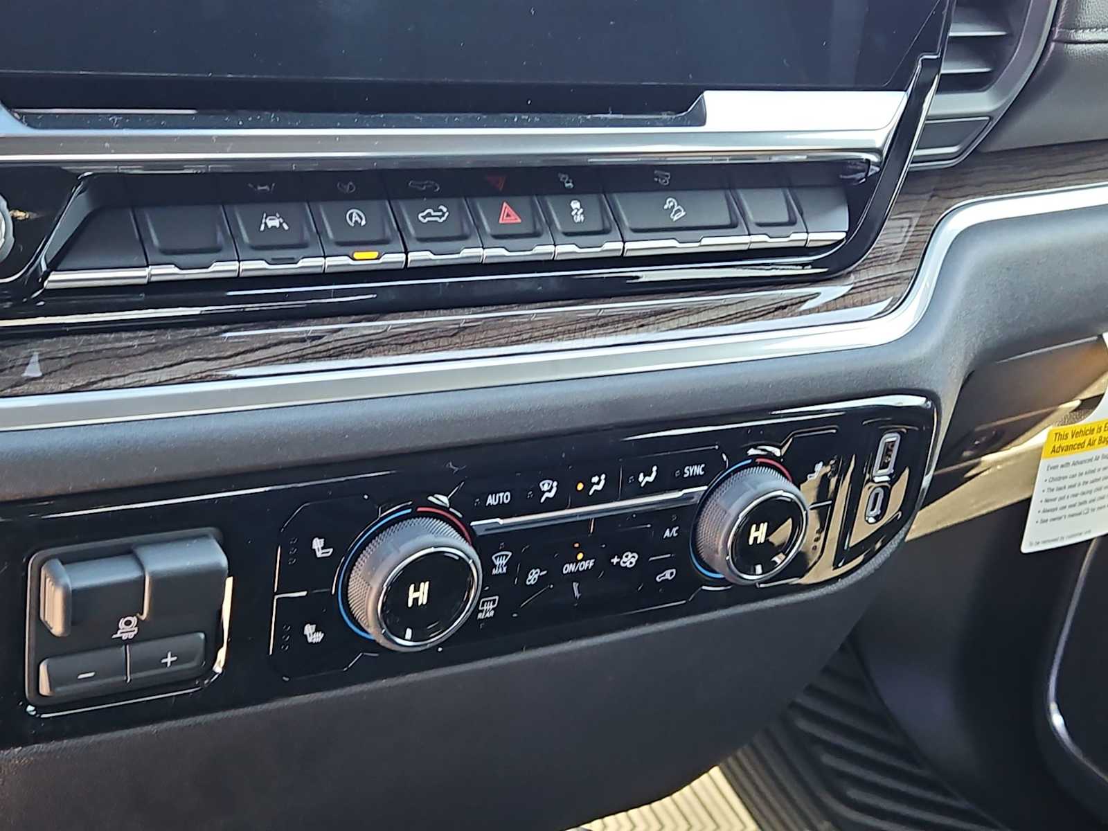 Thumbnail: 2026 Chevrolet Silverado 1500 - 24