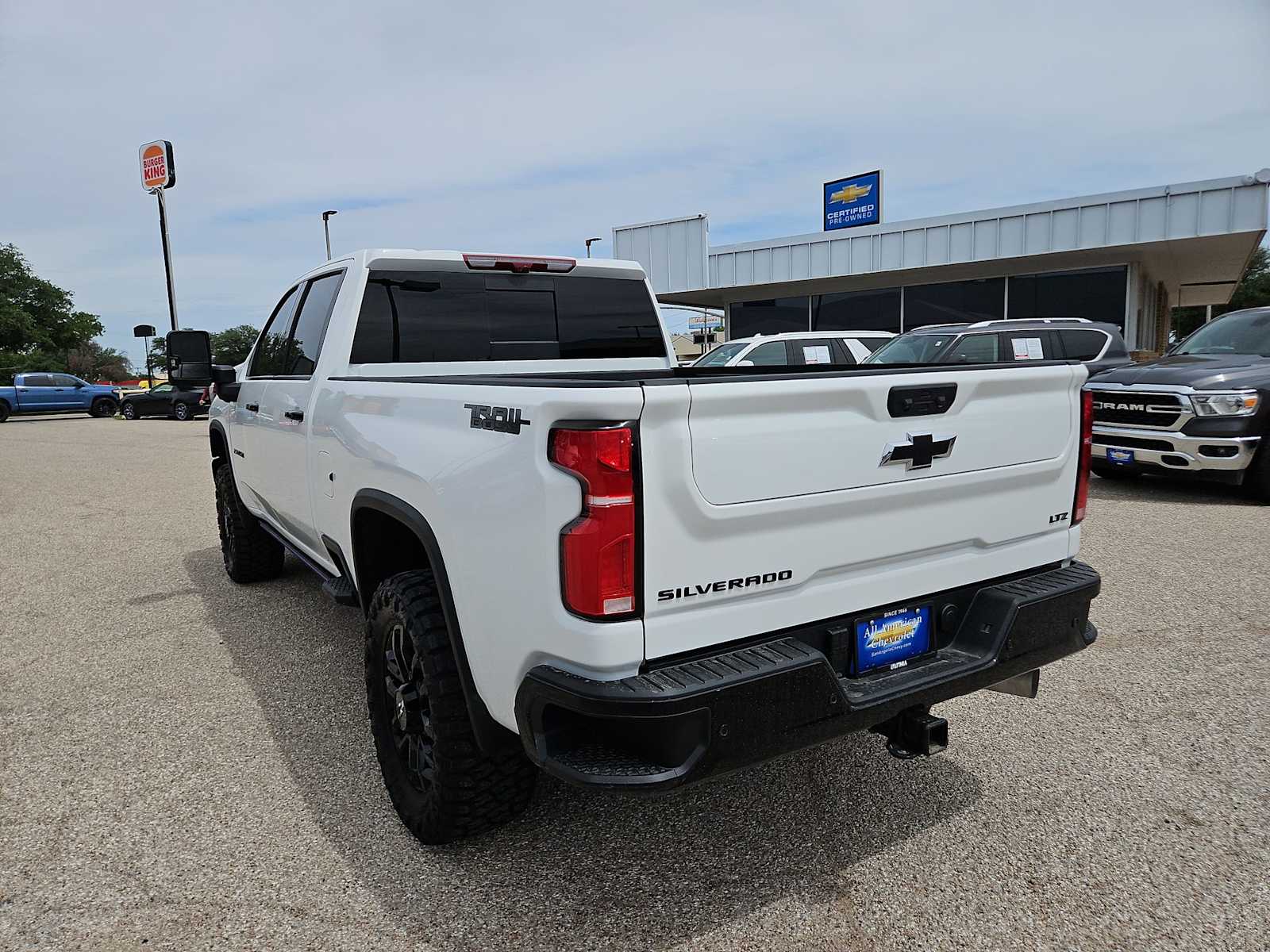 Thumbnail: 2026 Chevrolet Silverado 2500 - 6