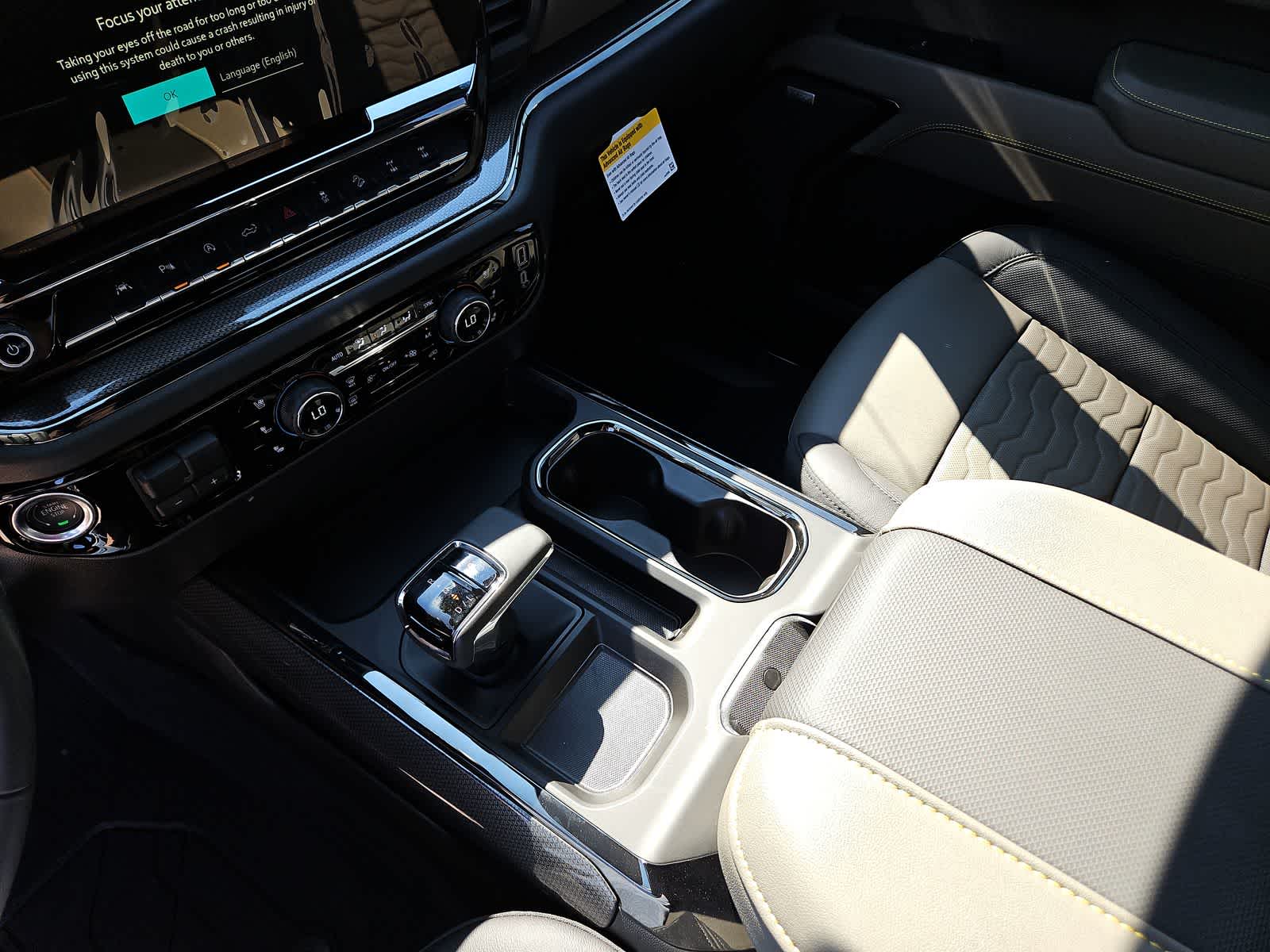 Thumbnail: 2024 Chevrolet Silverado 1500 - 23