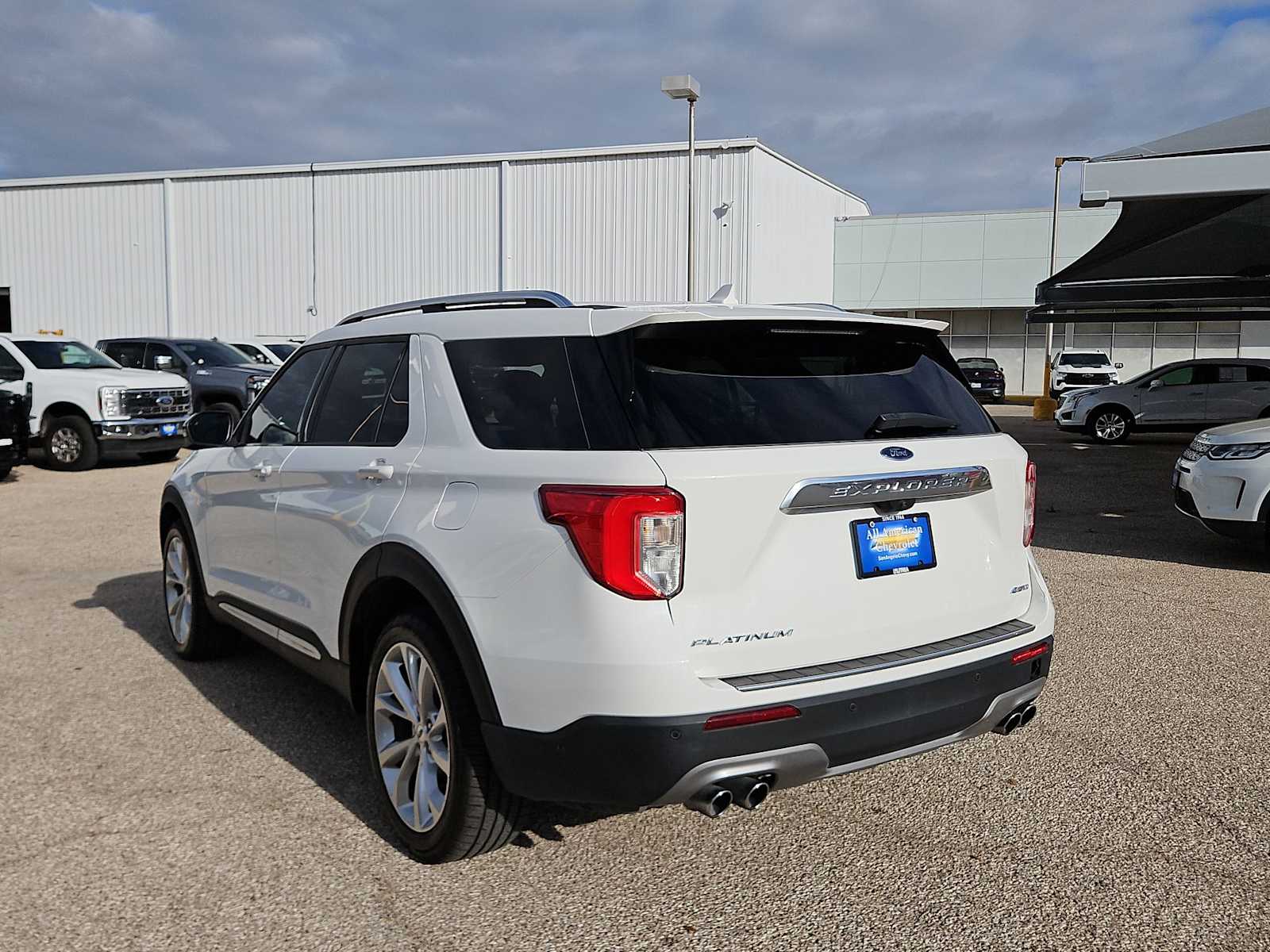 Thumbnail: 2022 Ford Explorer - 6