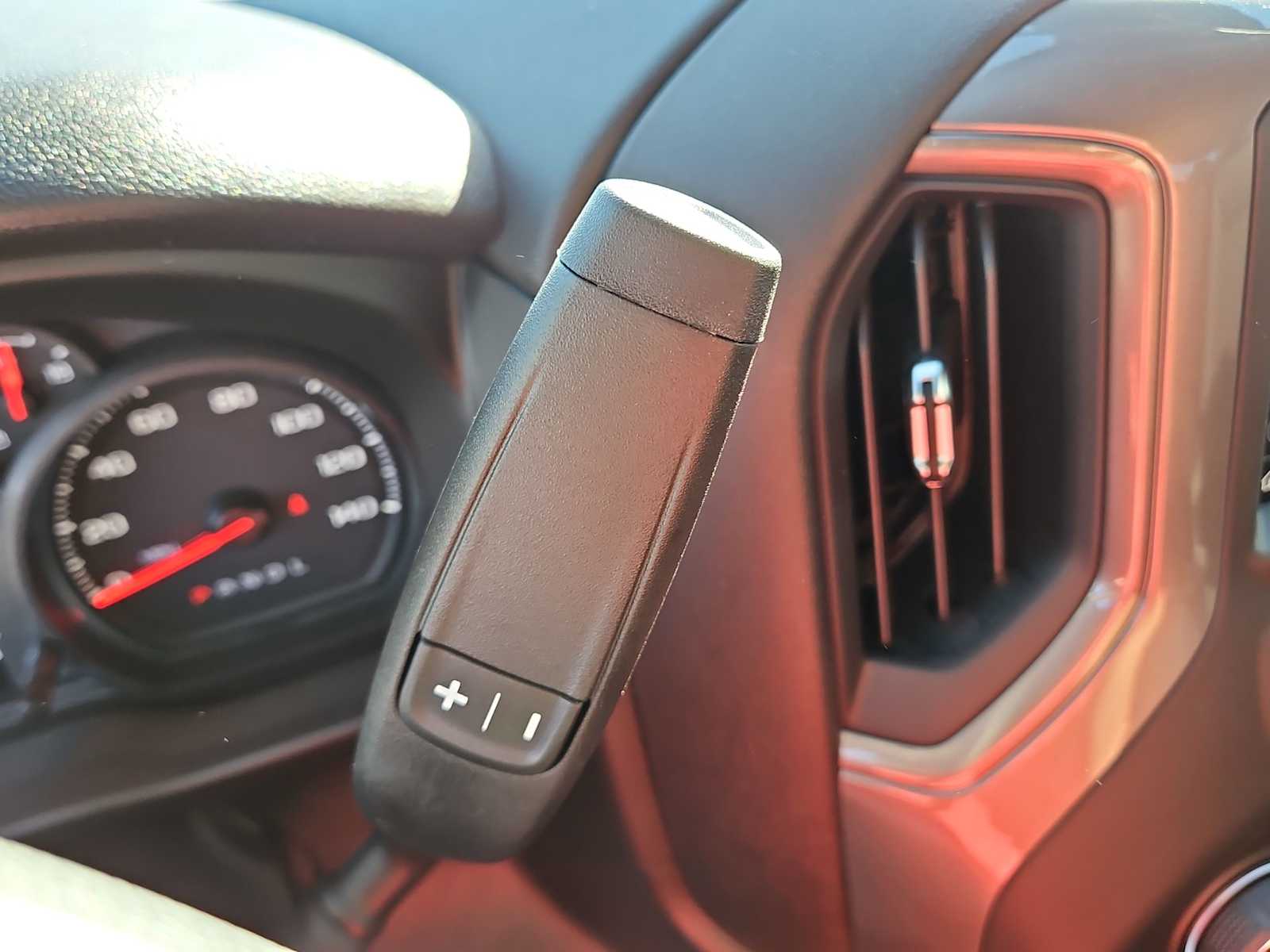 Thumbnail: 2026 Chevrolet Silverado 2500 - 21