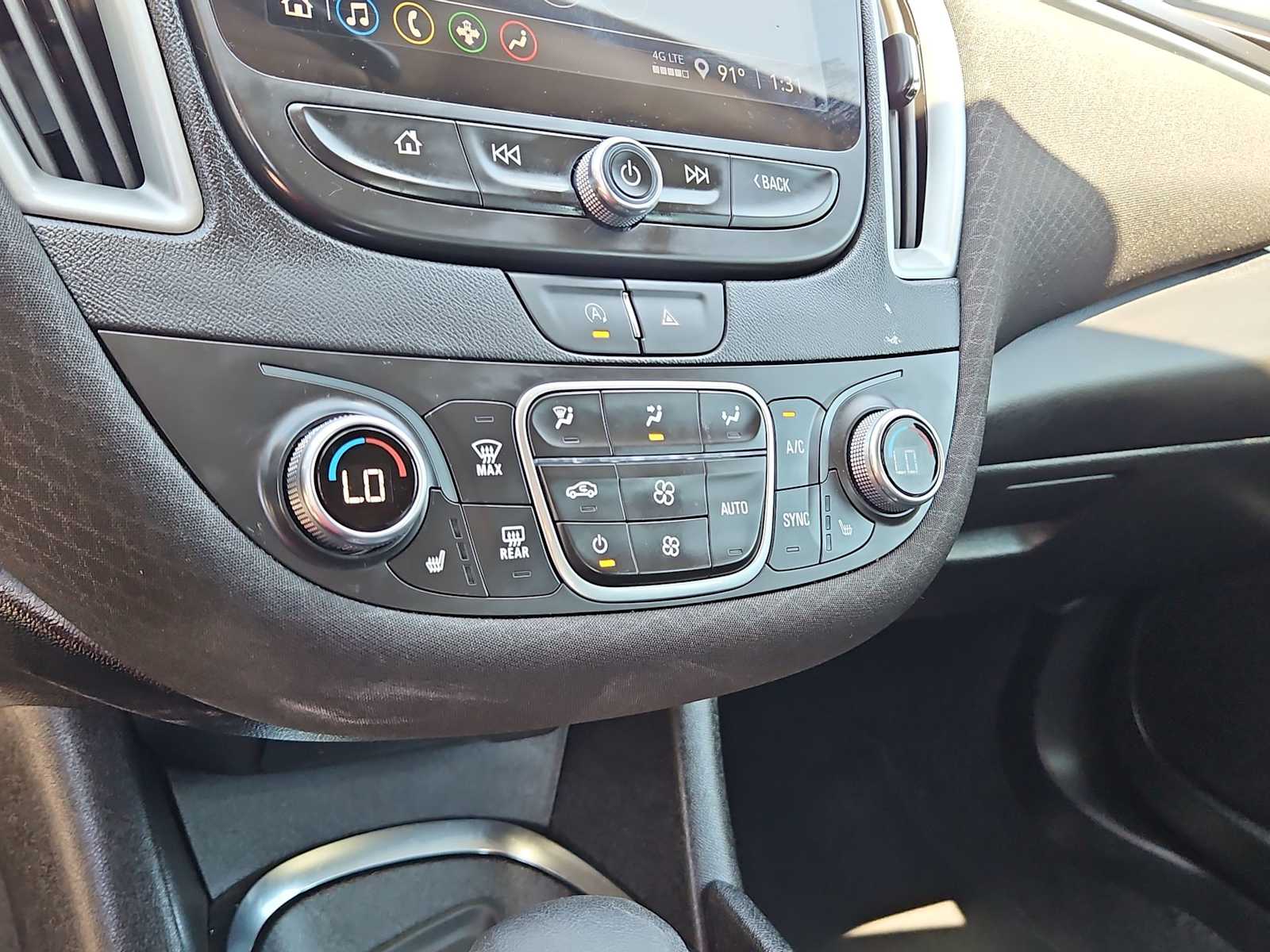 Thumbnail: 2024 Chevrolet Malibu - 28