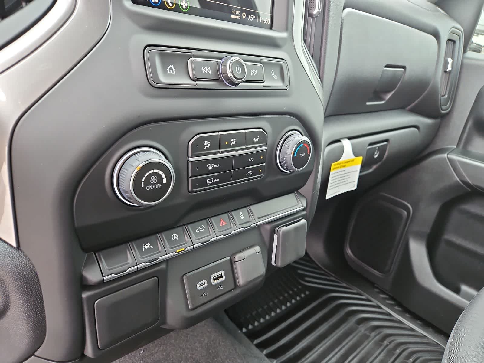 Thumbnail: 2024 Chevrolet Silverado 1500 - 21