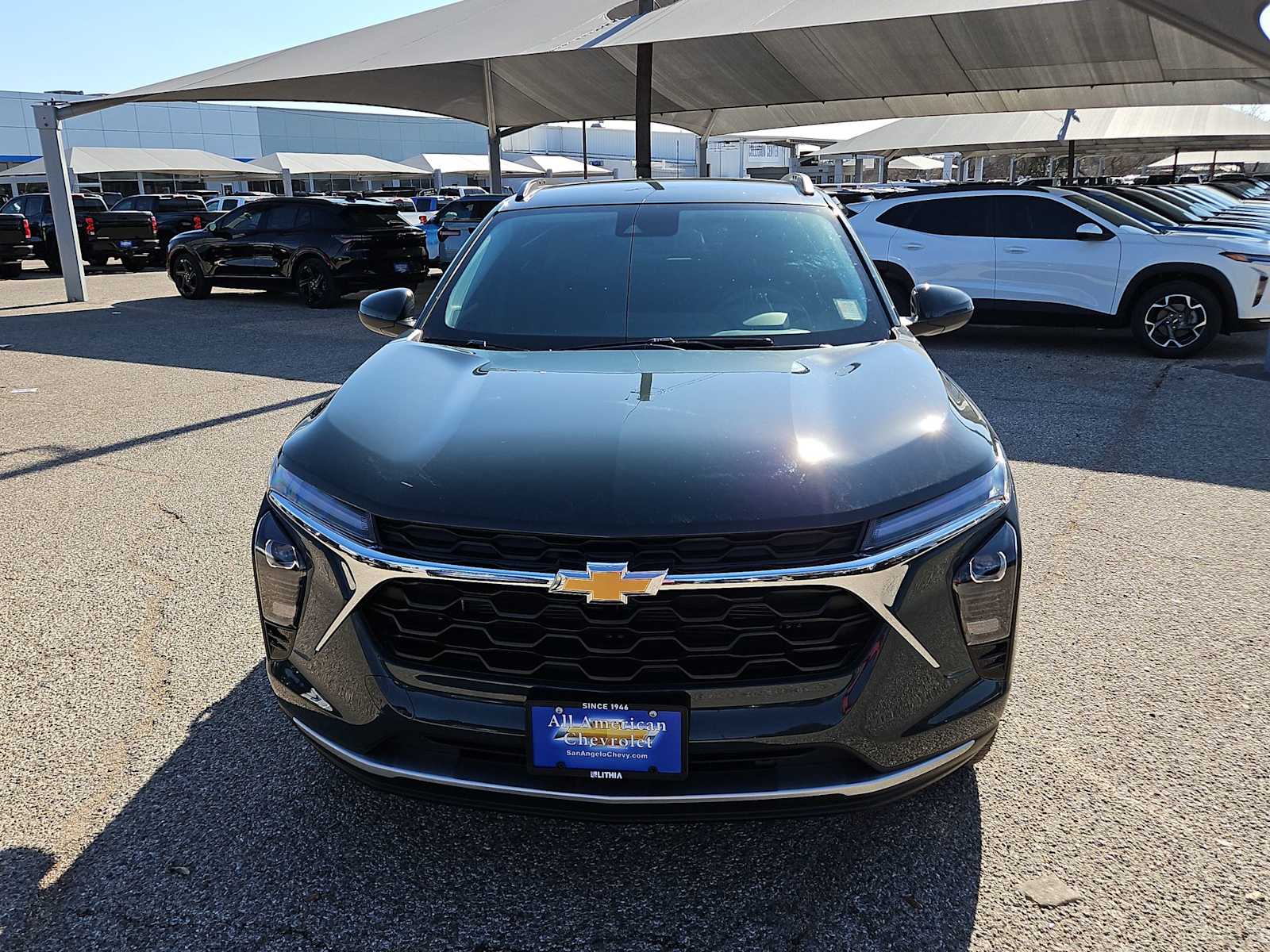 Thumbnail: 2026 Chevrolet Trax - 3