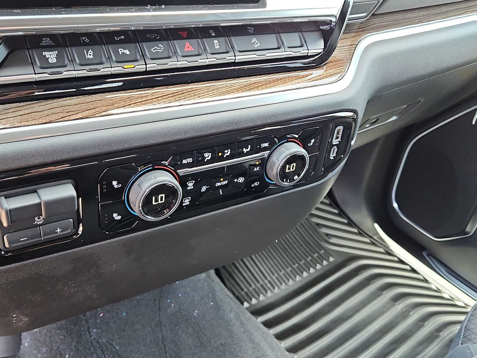 2025 Chevrolet Silverado 2500 LT 20