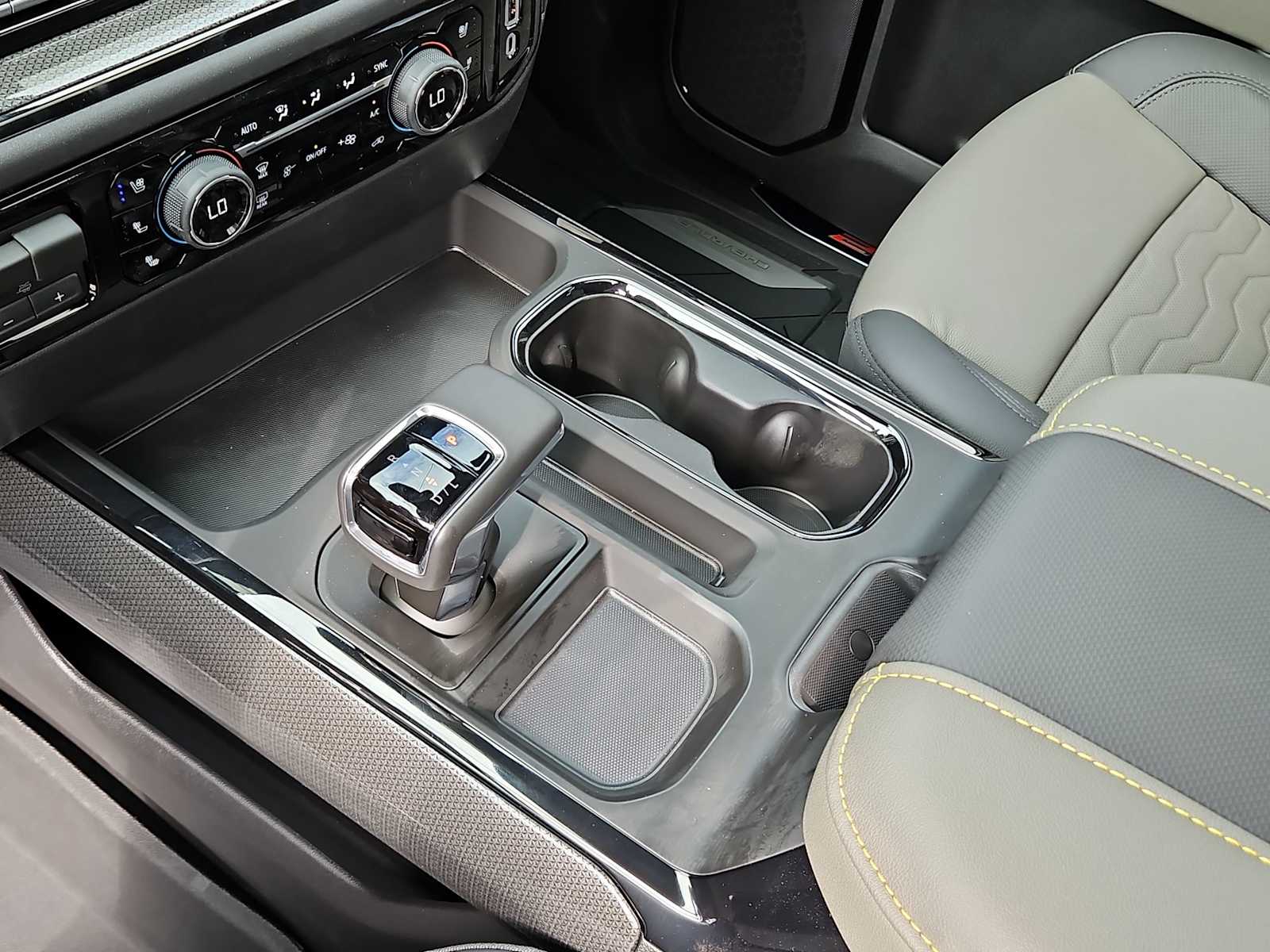 Thumbnail: 2026 Chevrolet Silverado 1500 - 22