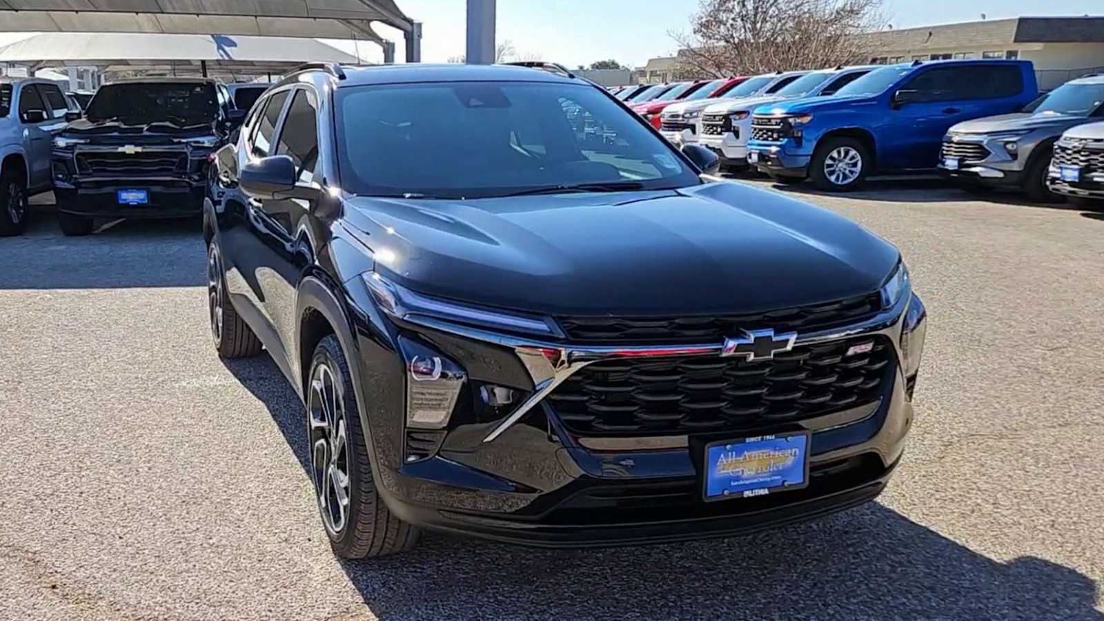 Thumbnail: 2025 Chevrolet Trax - 2