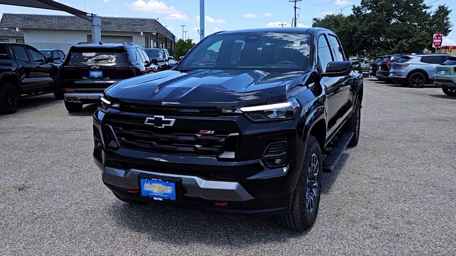 Thumbnail: 2026 Chevrolet Colorado - 3