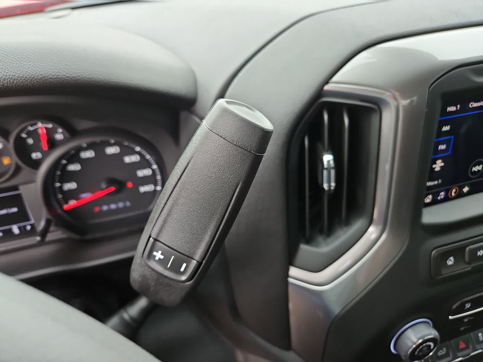 Thumbnail: 2024 Chevrolet Silverado 1500 - 17