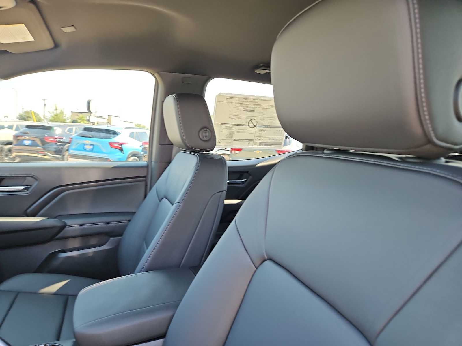 Thumbnail: 2026 Chevrolet Colorado - 12