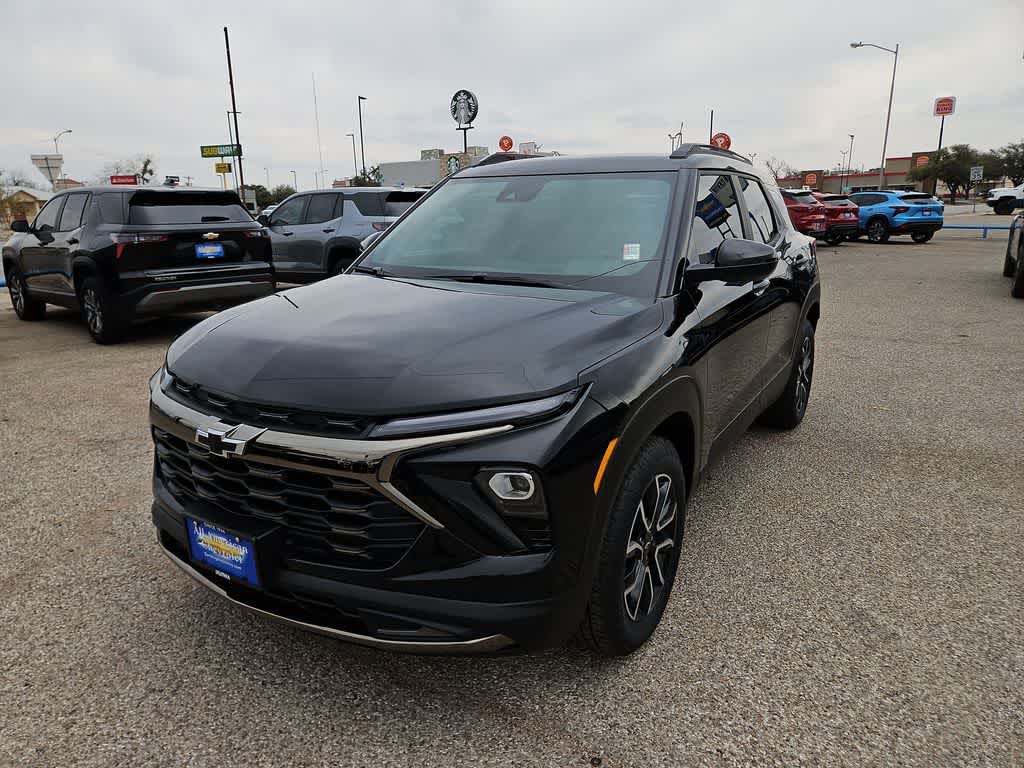 Thumbnail: 2026 Chevrolet TrailBlazer - 4