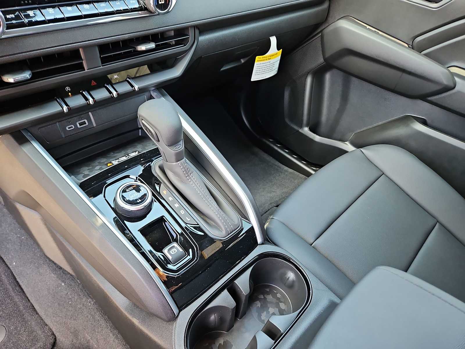 Thumbnail: 2026 Chevrolet Colorado - 24