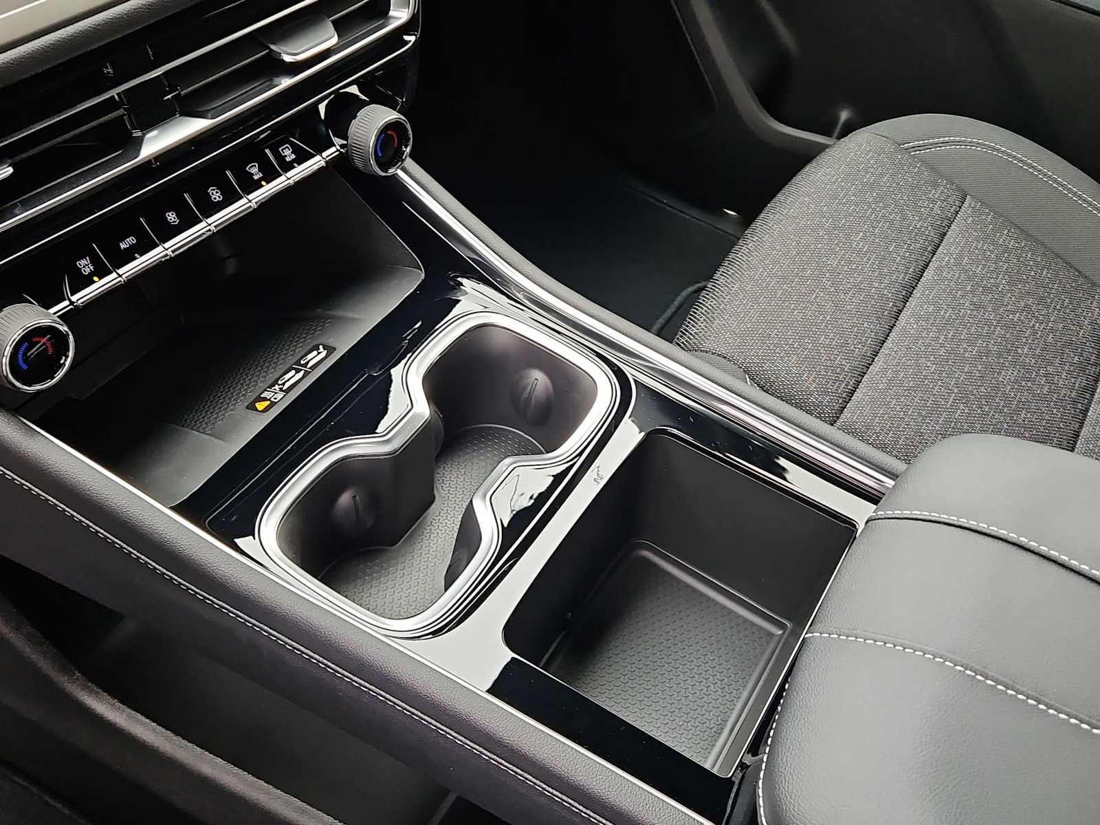 Thumbnail: 2026 Chevrolet Traverse - 20