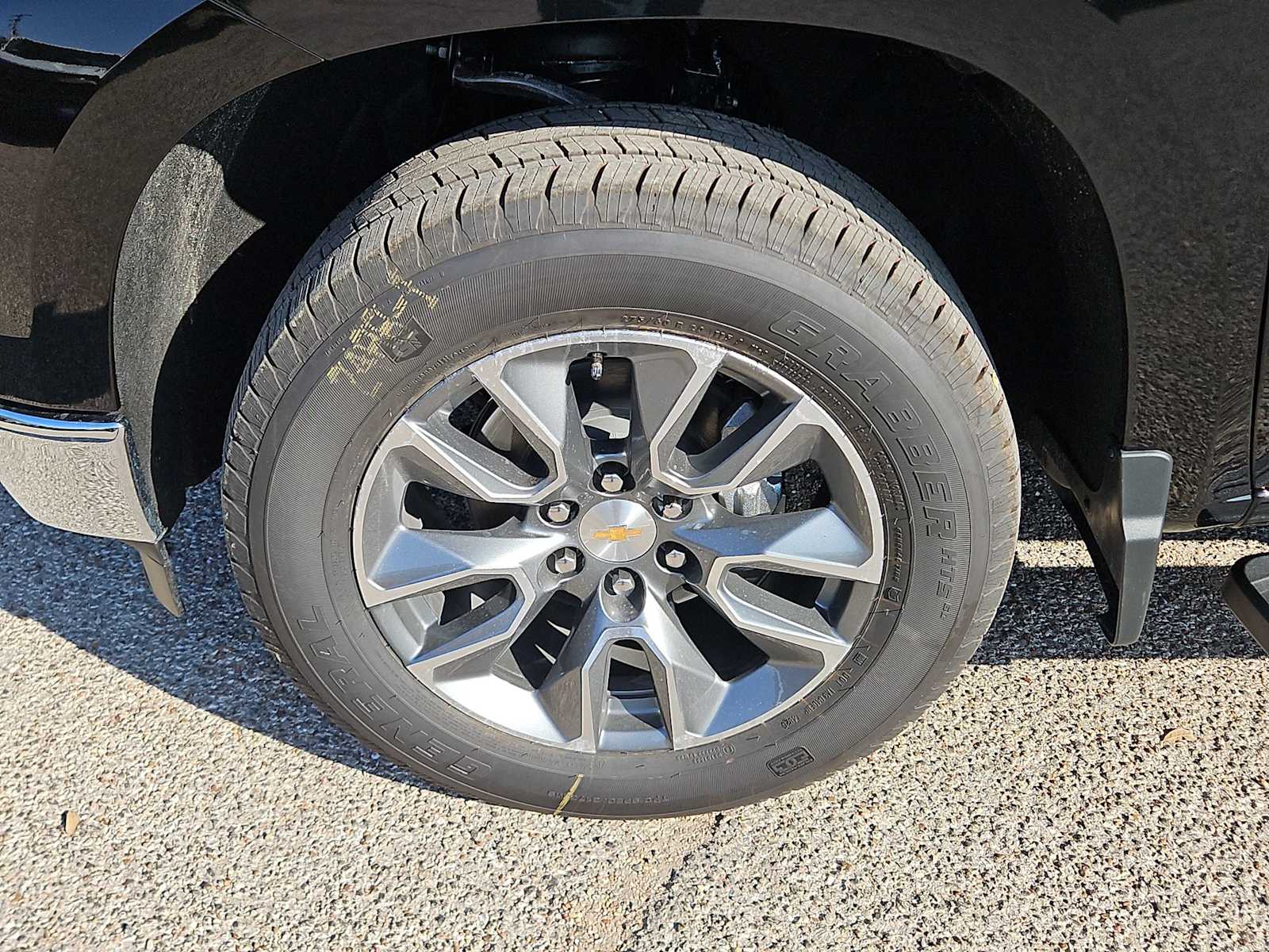 Thumbnail: 2026 Chevrolet Silverado 1500 - 12