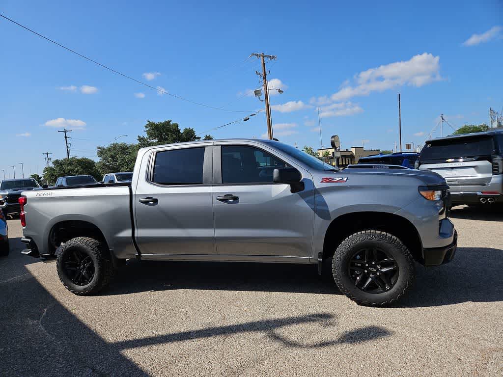 Thumbnail: 2026 Chevrolet Silverado 1500 - 9