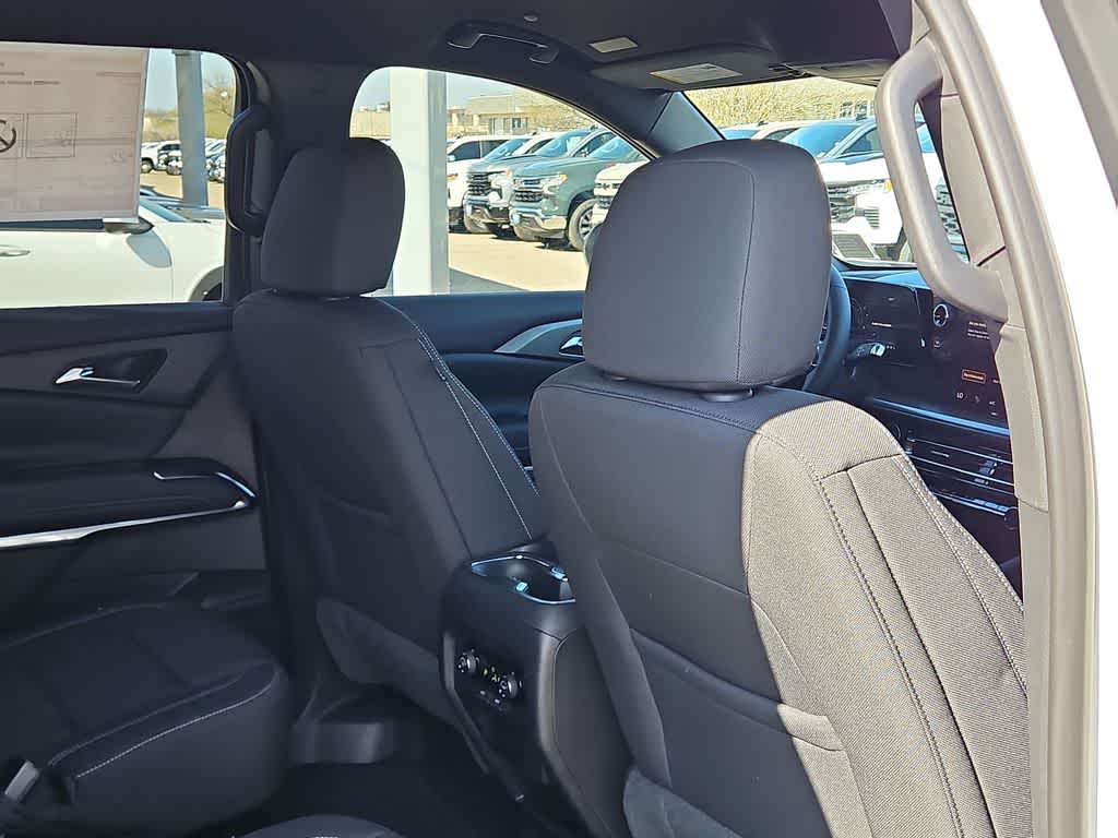 Thumbnail: 2026 Chevrolet Traverse - 17