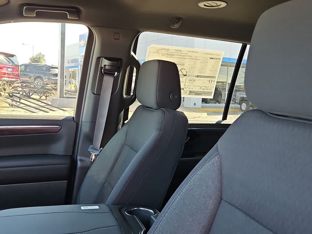 Thumbnail: 2026 Chevrolet Tahoe - 18