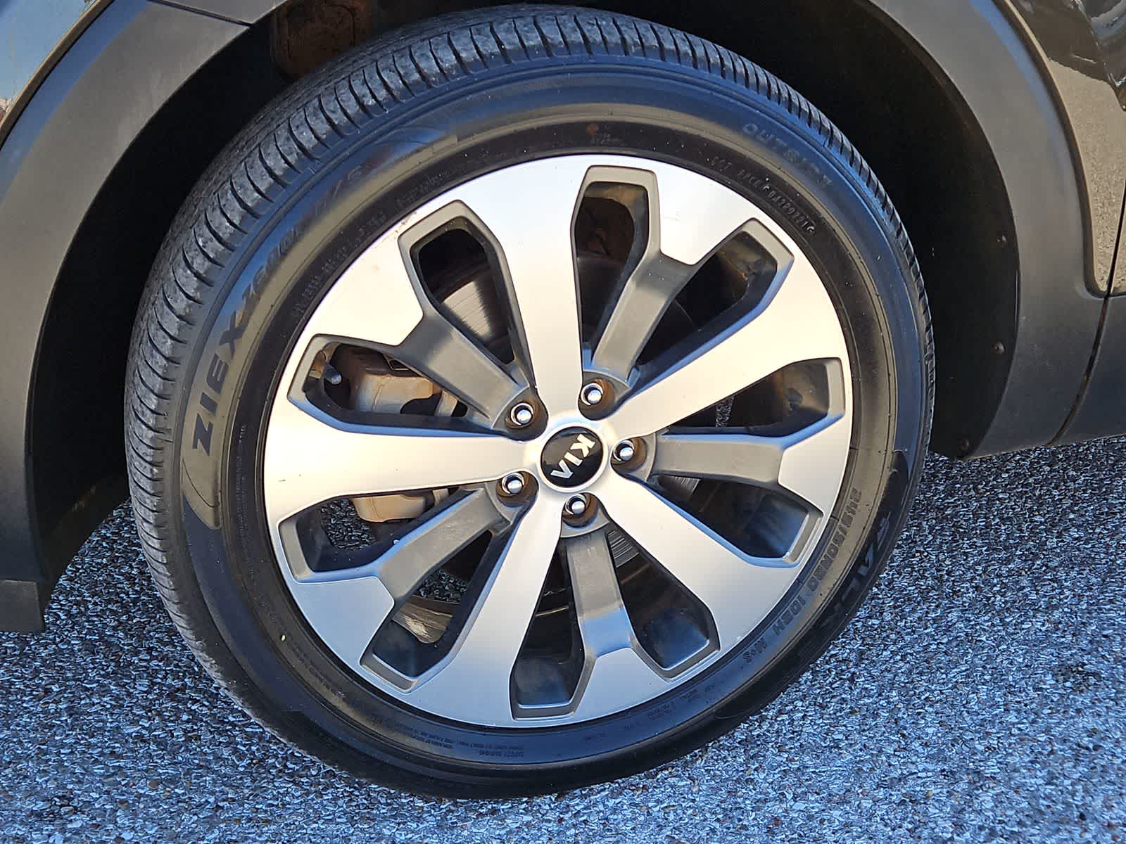 Thumbnail: 2021 Kia Telluride - 16