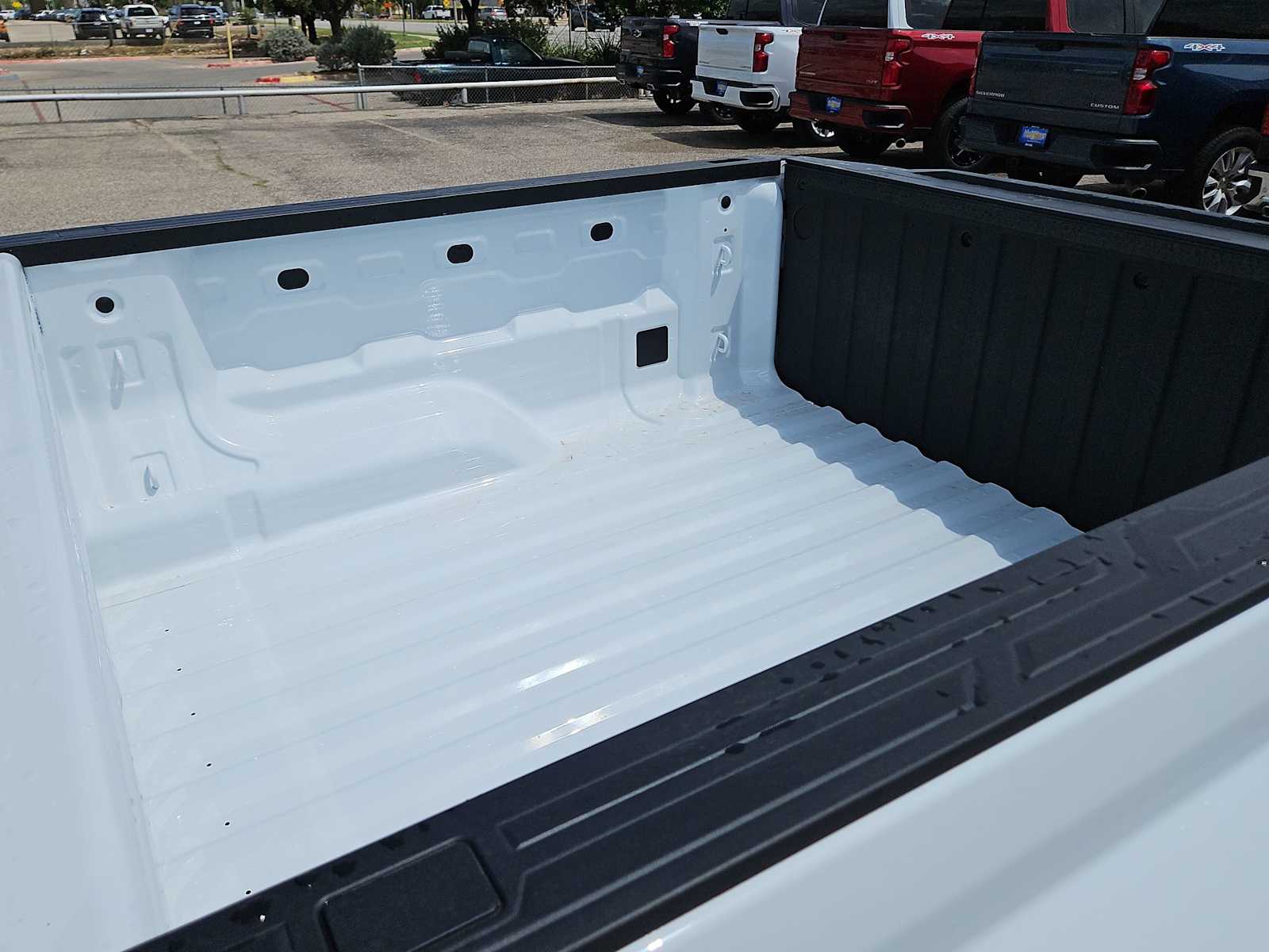 Thumbnail: 2025 Chevrolet Colorado - 27