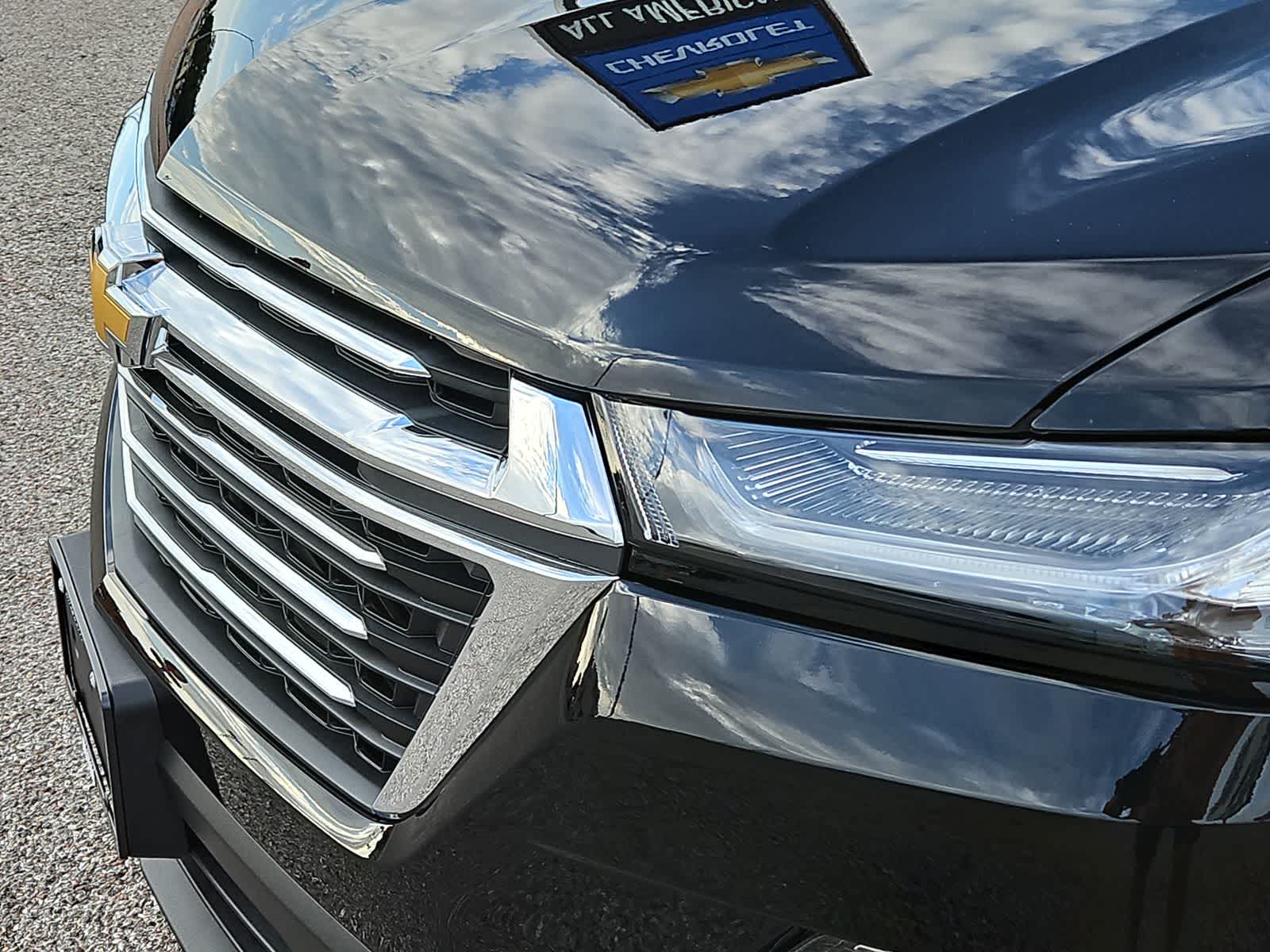 Thumbnail: 2023 Chevrolet Traverse - 17