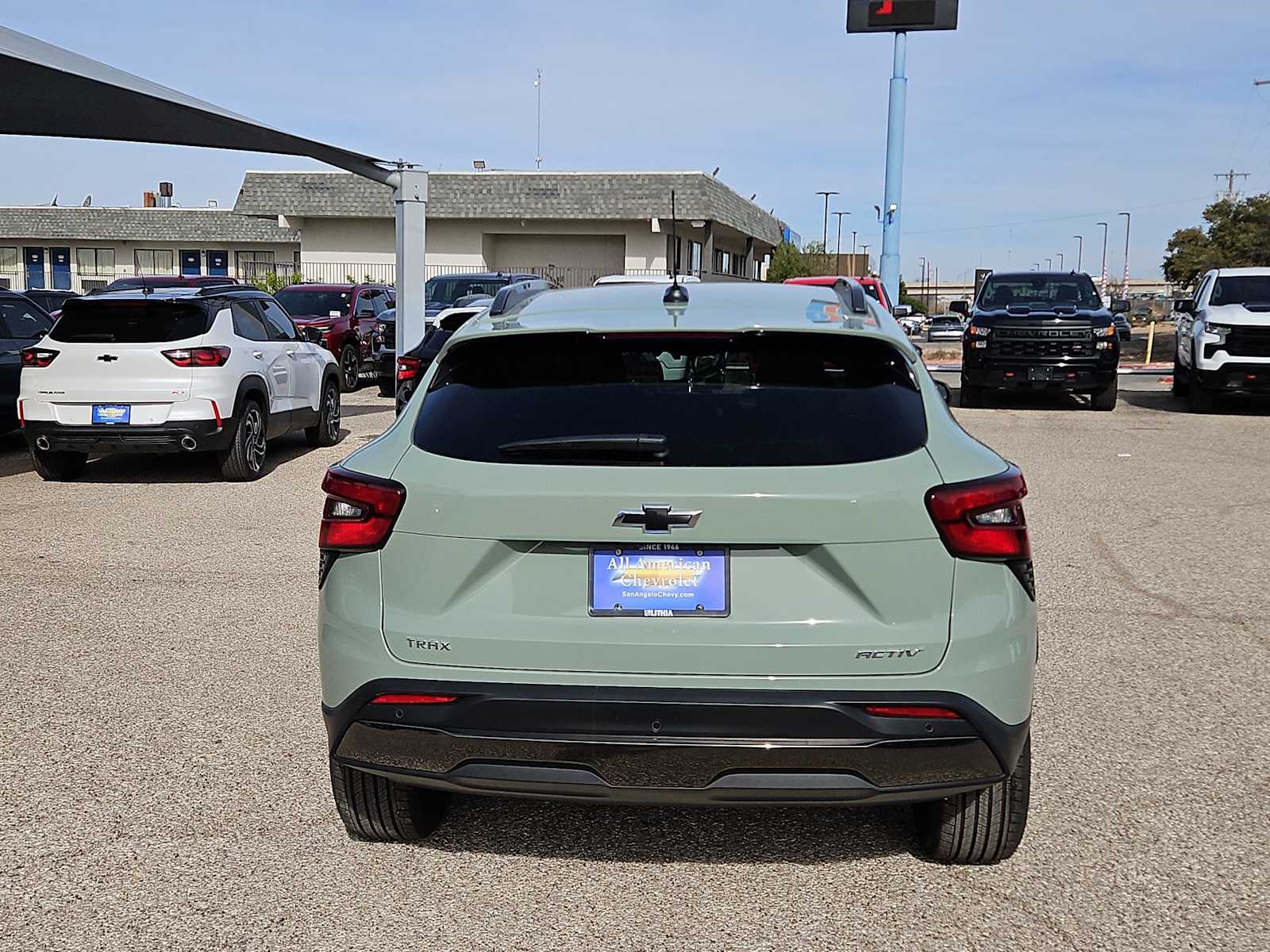 Thumbnail: 2026 Chevrolet Trax - 7