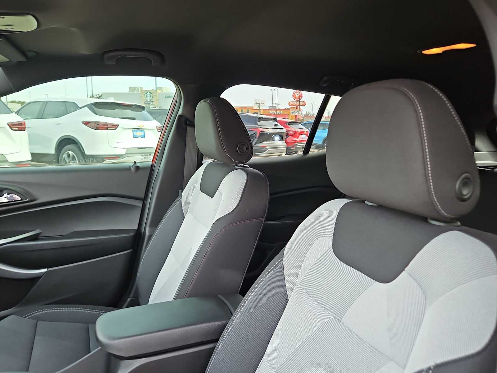 Thumbnail: 2026 Chevrolet Trax - 15