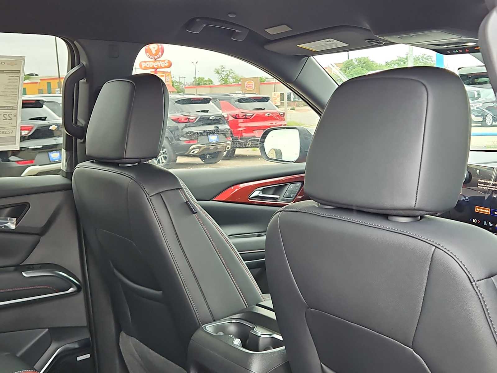 Thumbnail: 2026 Chevrolet Traverse - 15