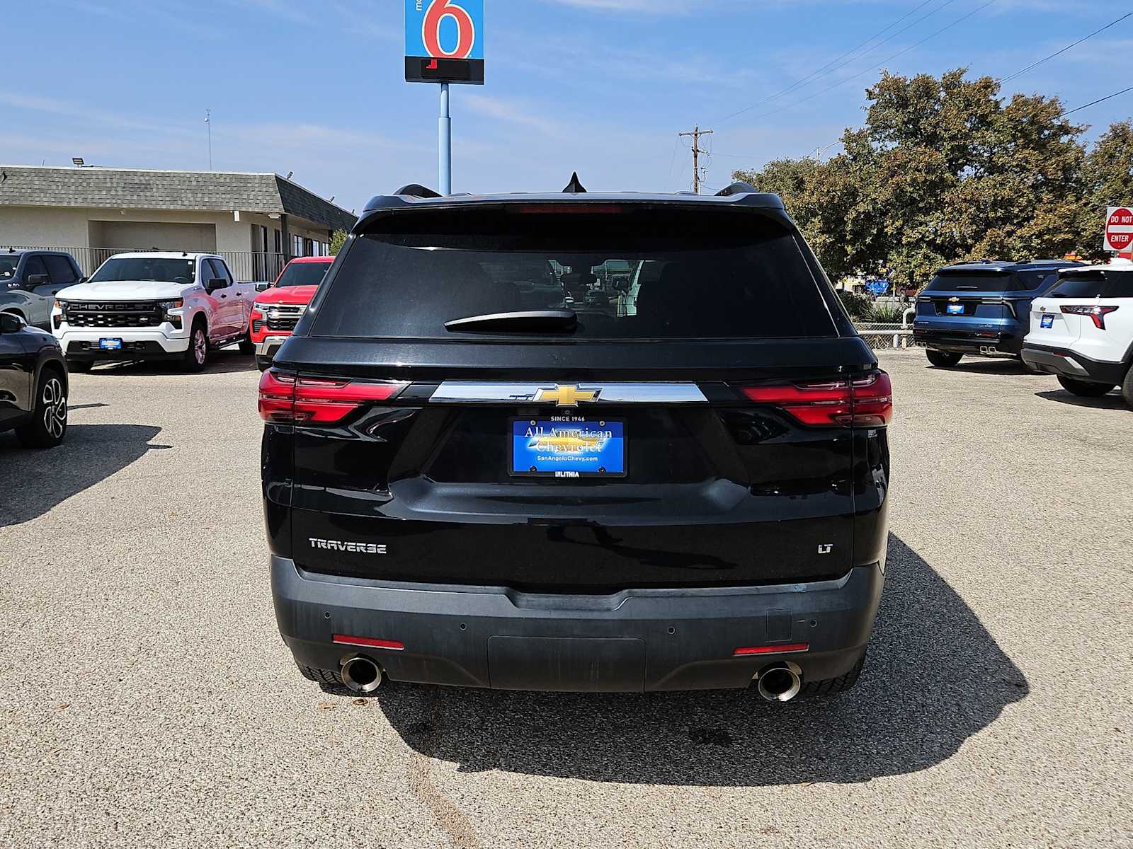 Thumbnail: 2023 Chevrolet Traverse - 7