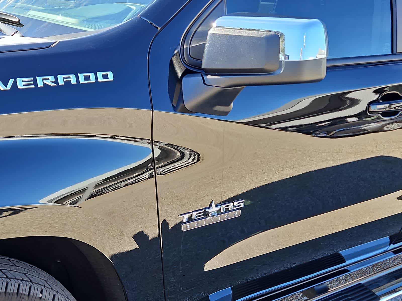 Thumbnail: 2023 Chevrolet Silverado 1500 - 15