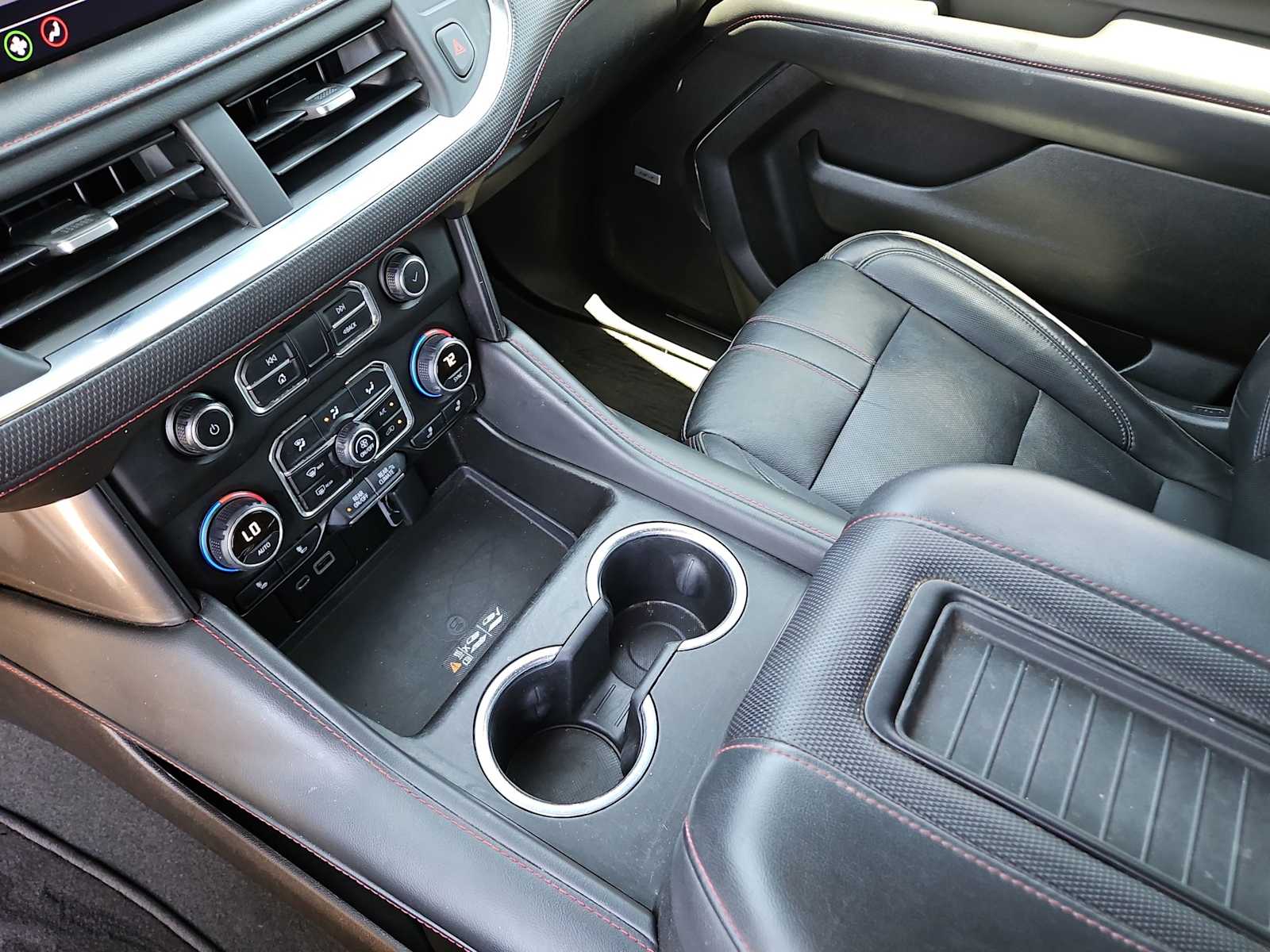 Thumbnail: 2021 Chevrolet Suburban - 24