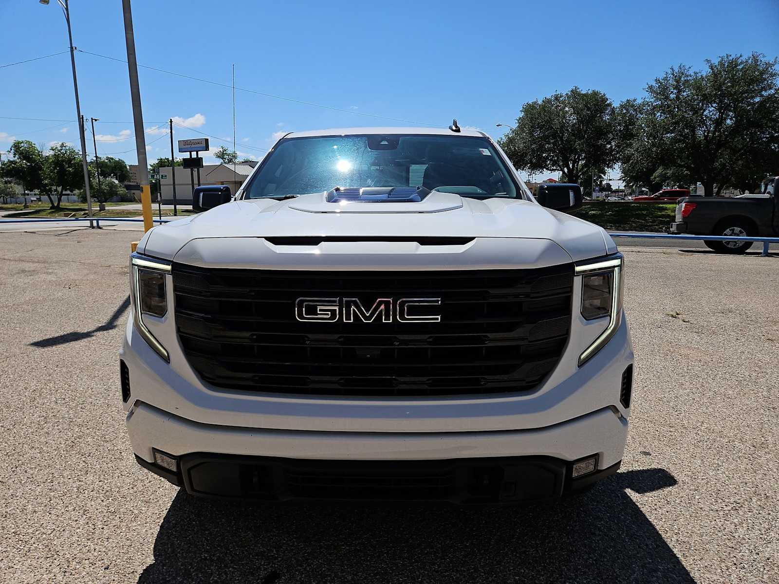 Thumbnail: 2022 GMC Sierra 1500 - 3