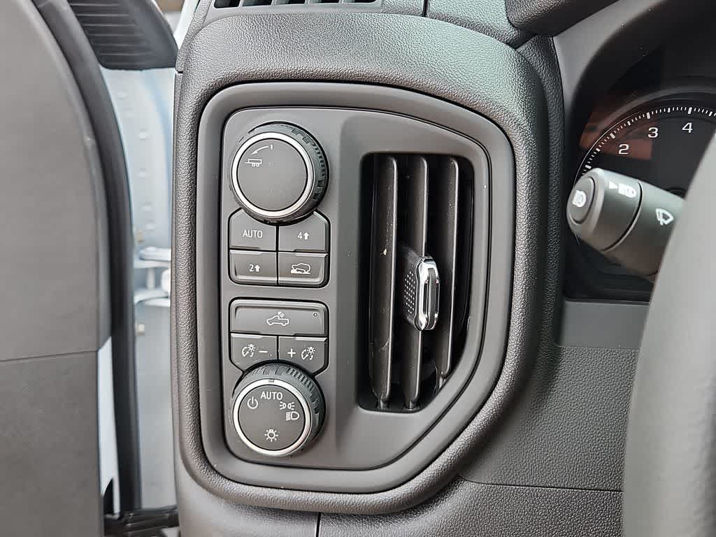Thumbnail: 2026 Chevrolet Silverado 1500 - 17