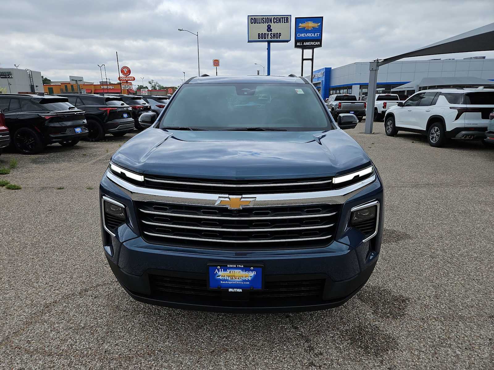Thumbnail: 2026 Chevrolet Traverse - 3