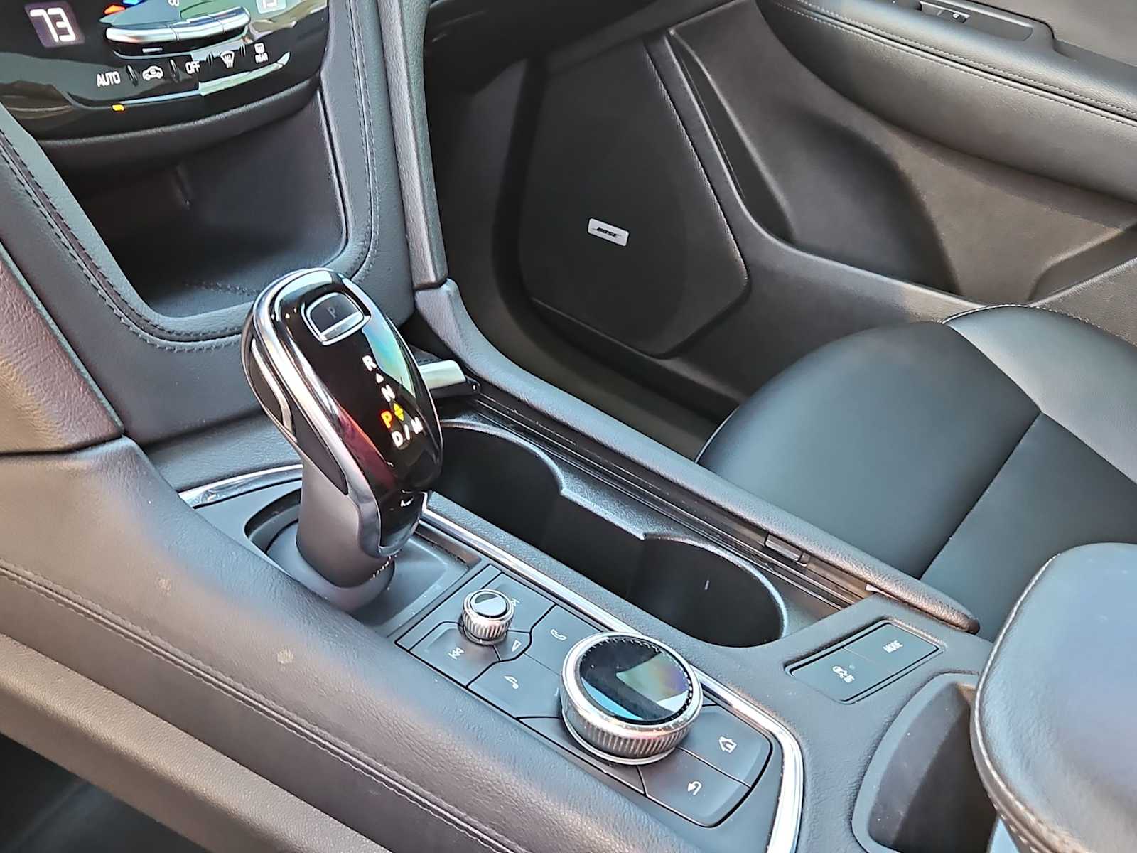 Thumbnail: 2022 Cadillac XT6 - 20