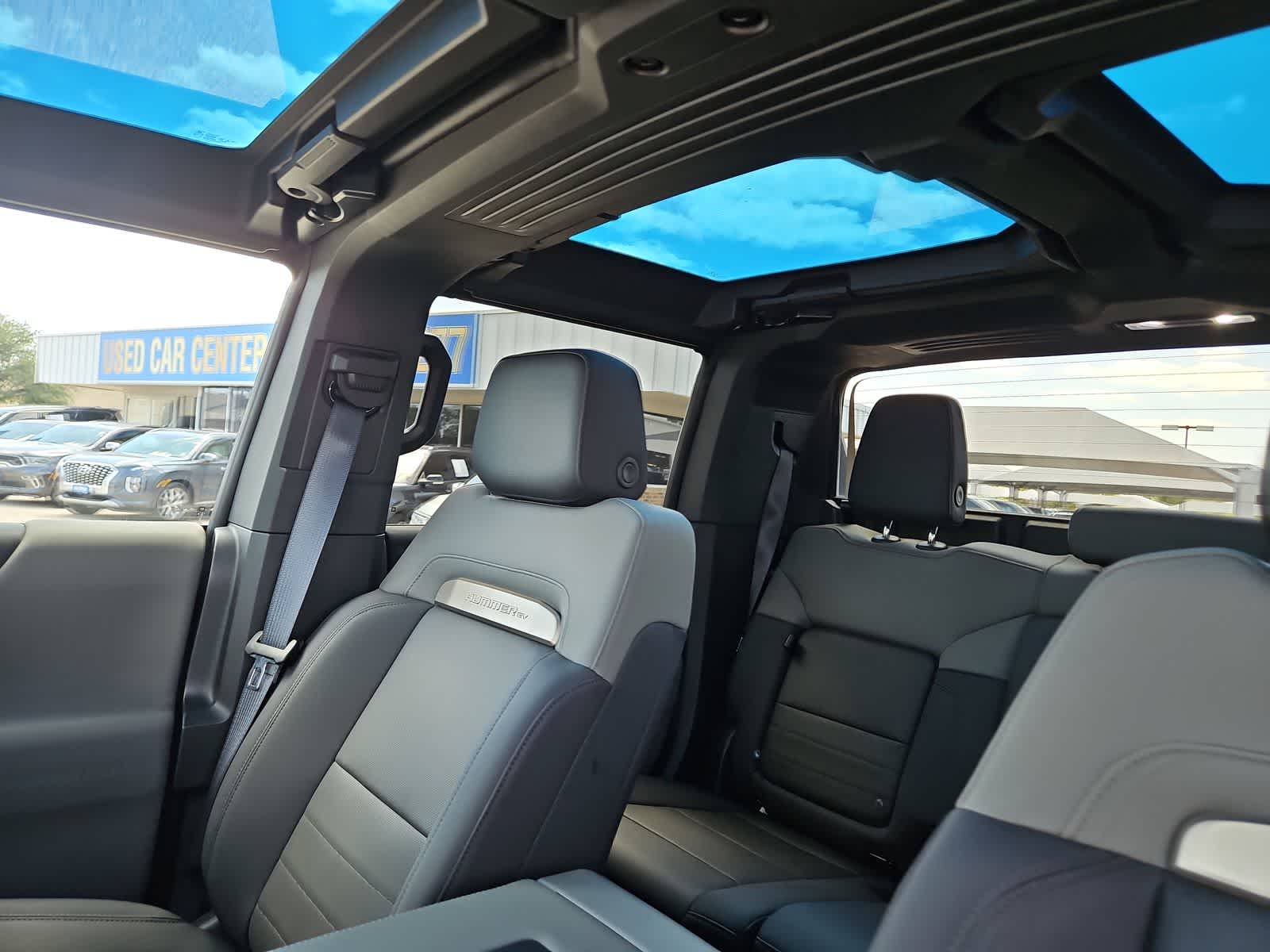 Thumbnail: 2024 GMC Hummer EV - 14