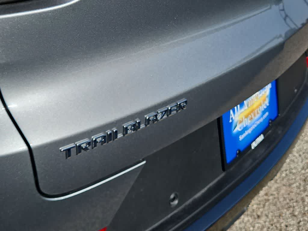 Thumbnail: 2026 Chevrolet TrailBlazer - 10