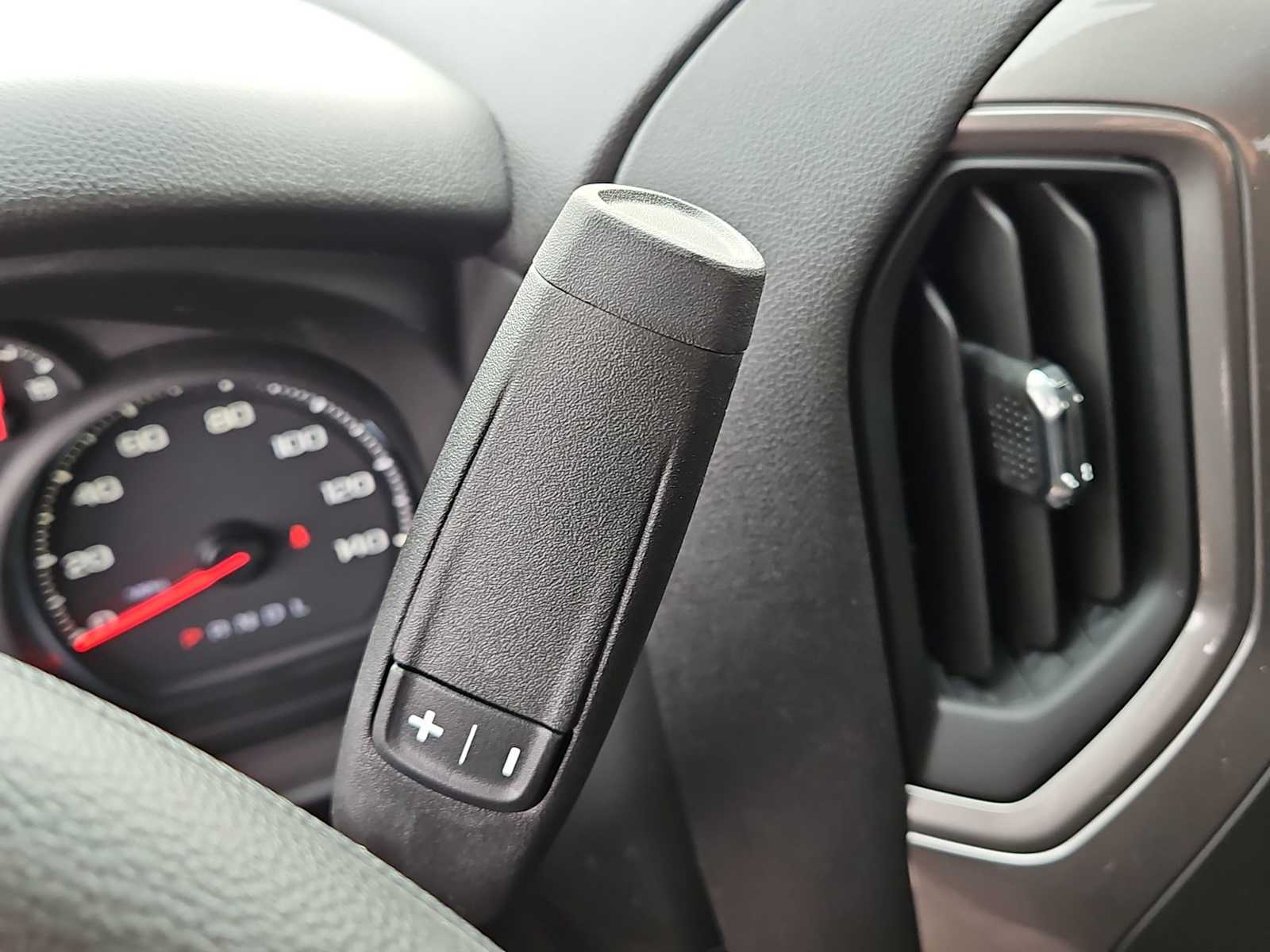 Thumbnail: 2026 Chevrolet Silverado 1500 - 21