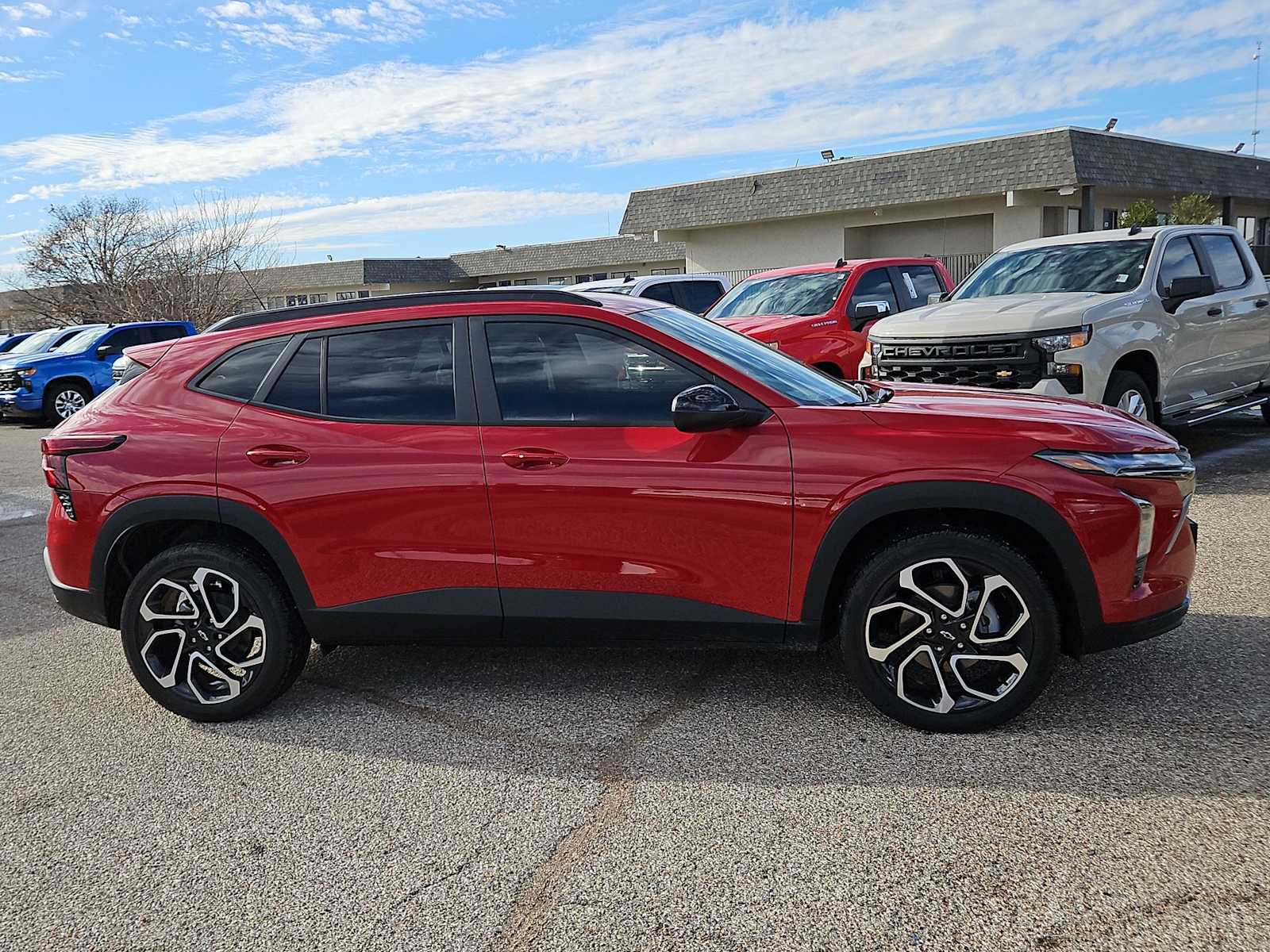 Thumbnail: 2026 Chevrolet Trax - 9