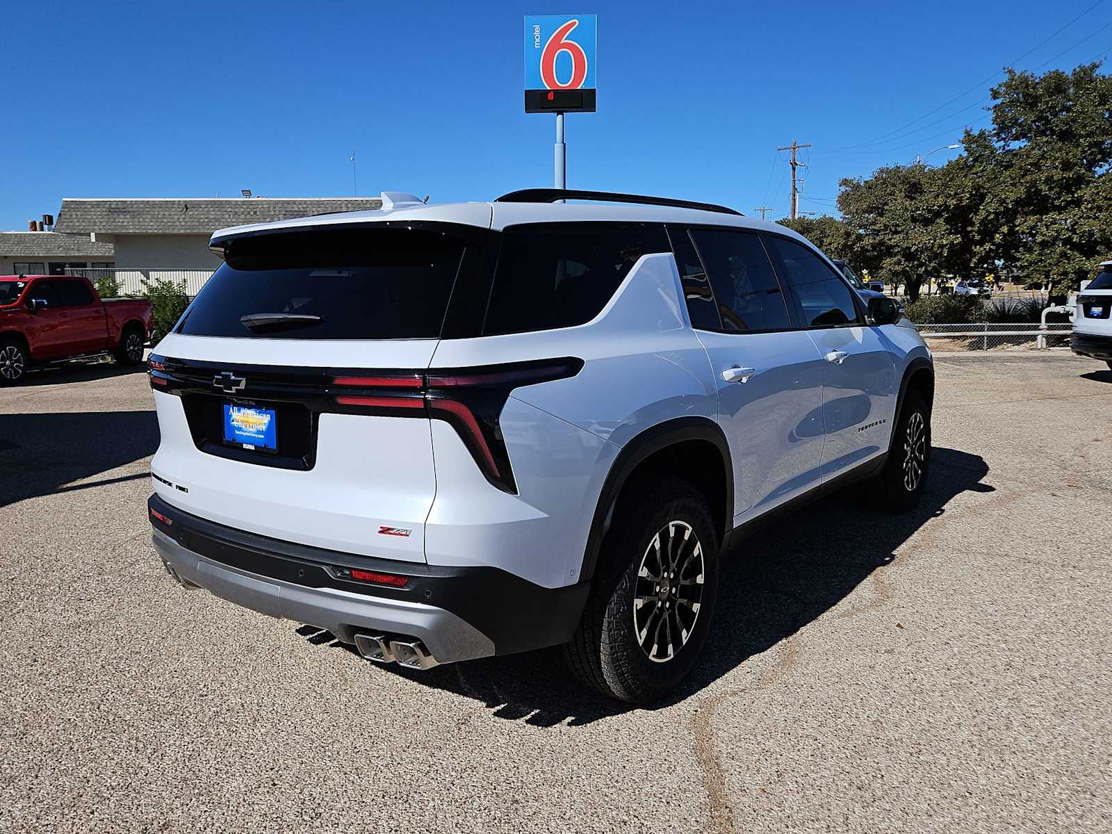 Thumbnail: 2026 Chevrolet Traverse - 8