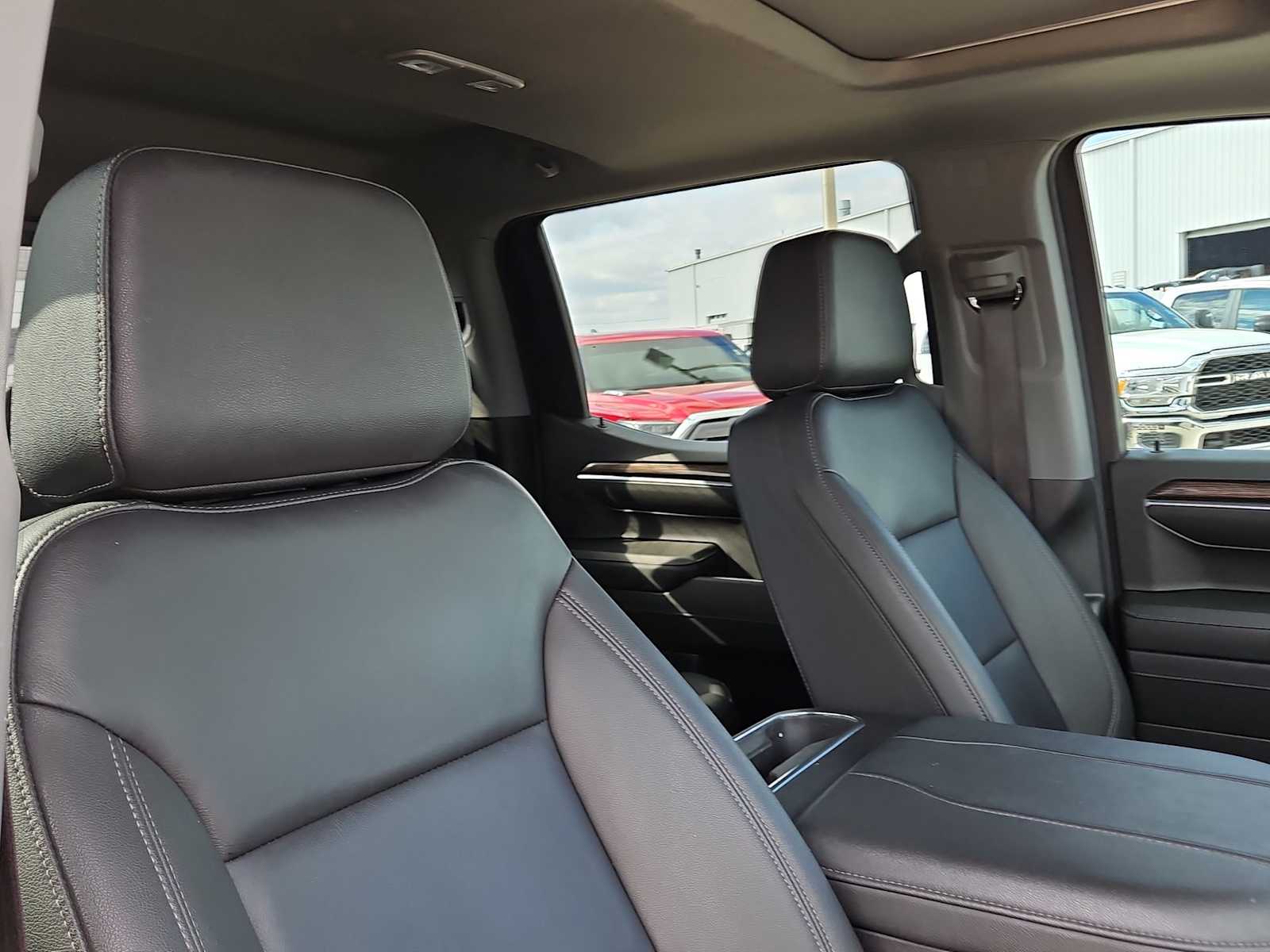 Thumbnail: 2024 Chevrolet Silverado 1500 - 18