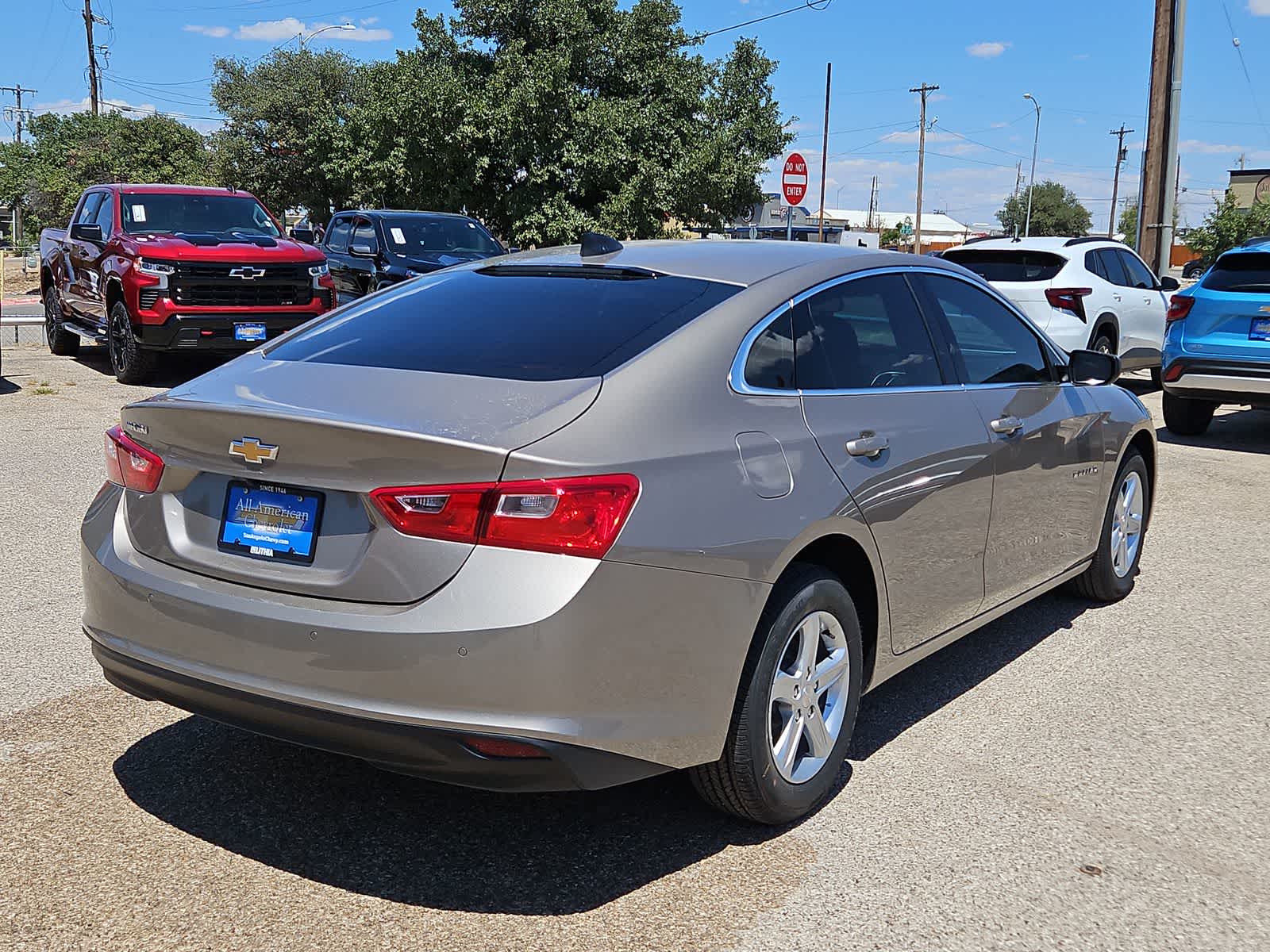 Thumbnail: 2025 Chevrolet Malibu - 5