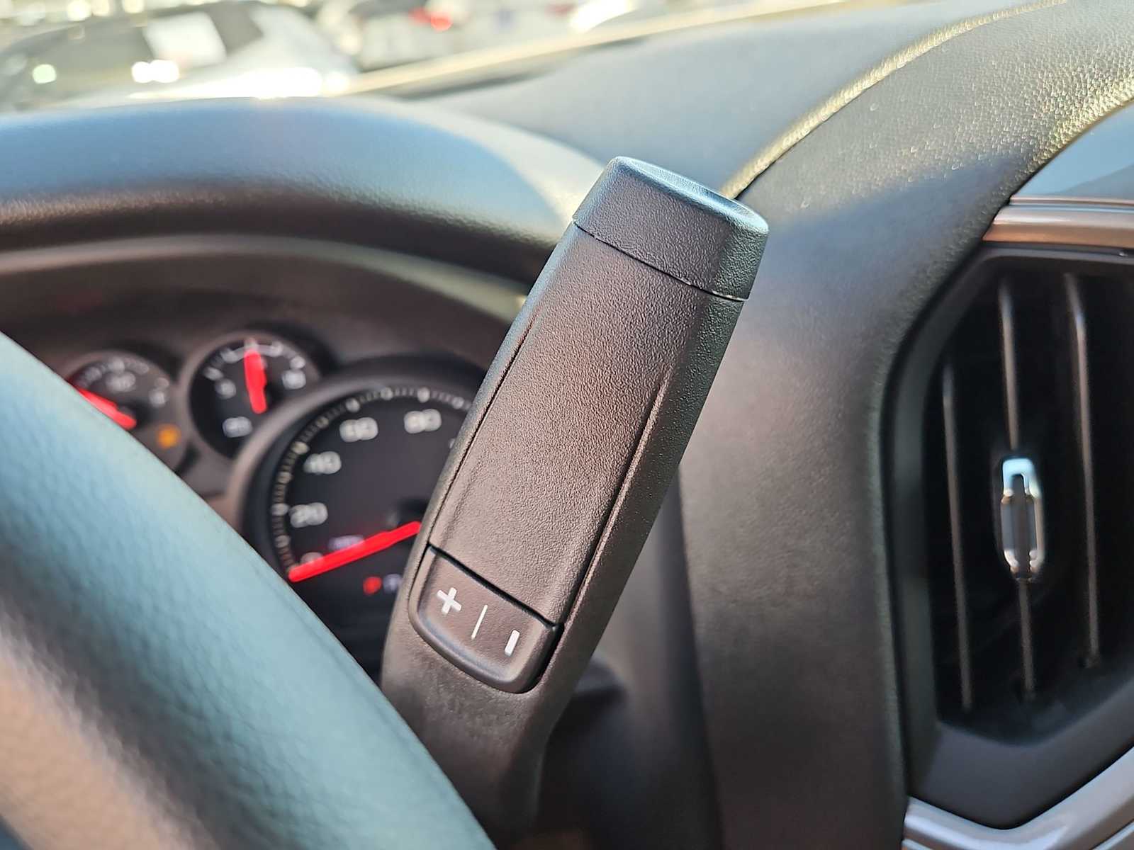 Thumbnail: 2026 Chevrolet Silverado 1500 - 21