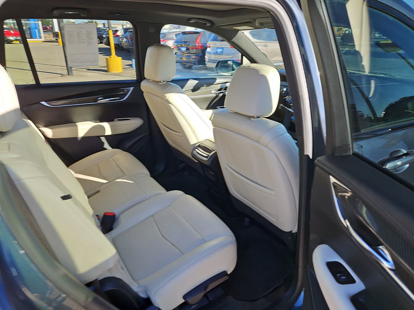 Thumbnail: 2020 Cadillac XT6 - 21