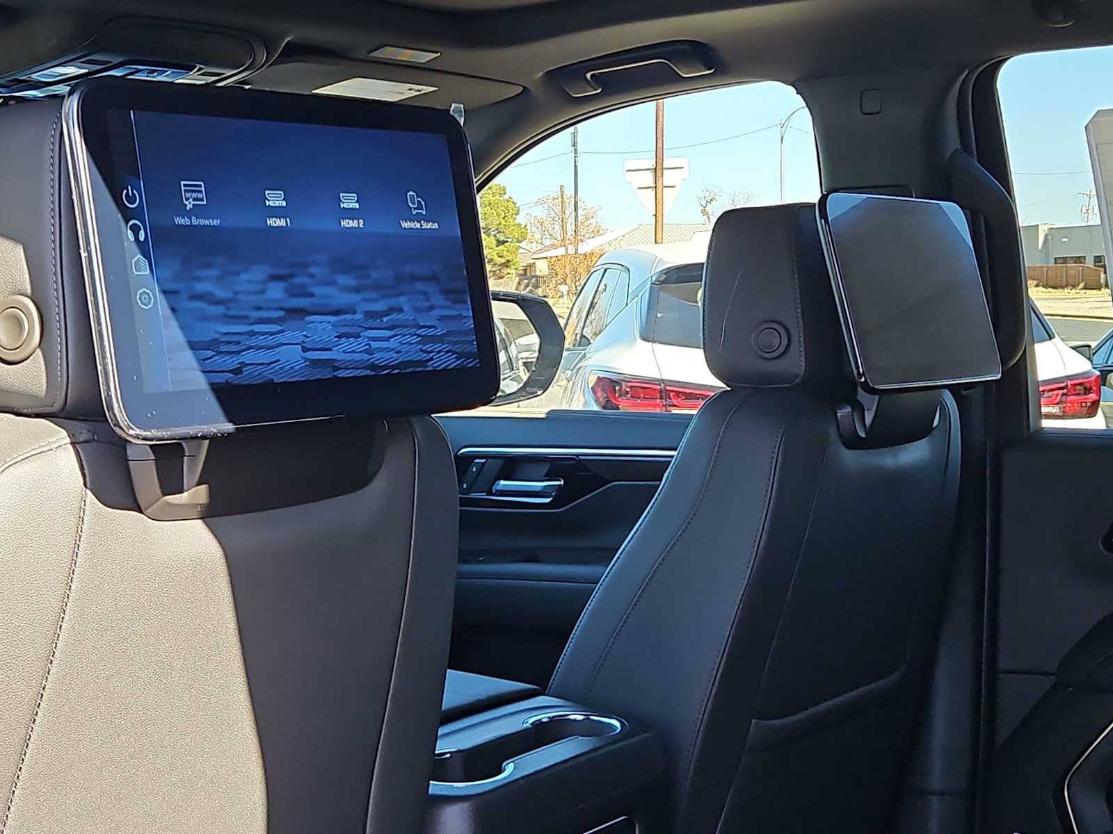 Thumbnail: 2026 Chevrolet Suburban - 16