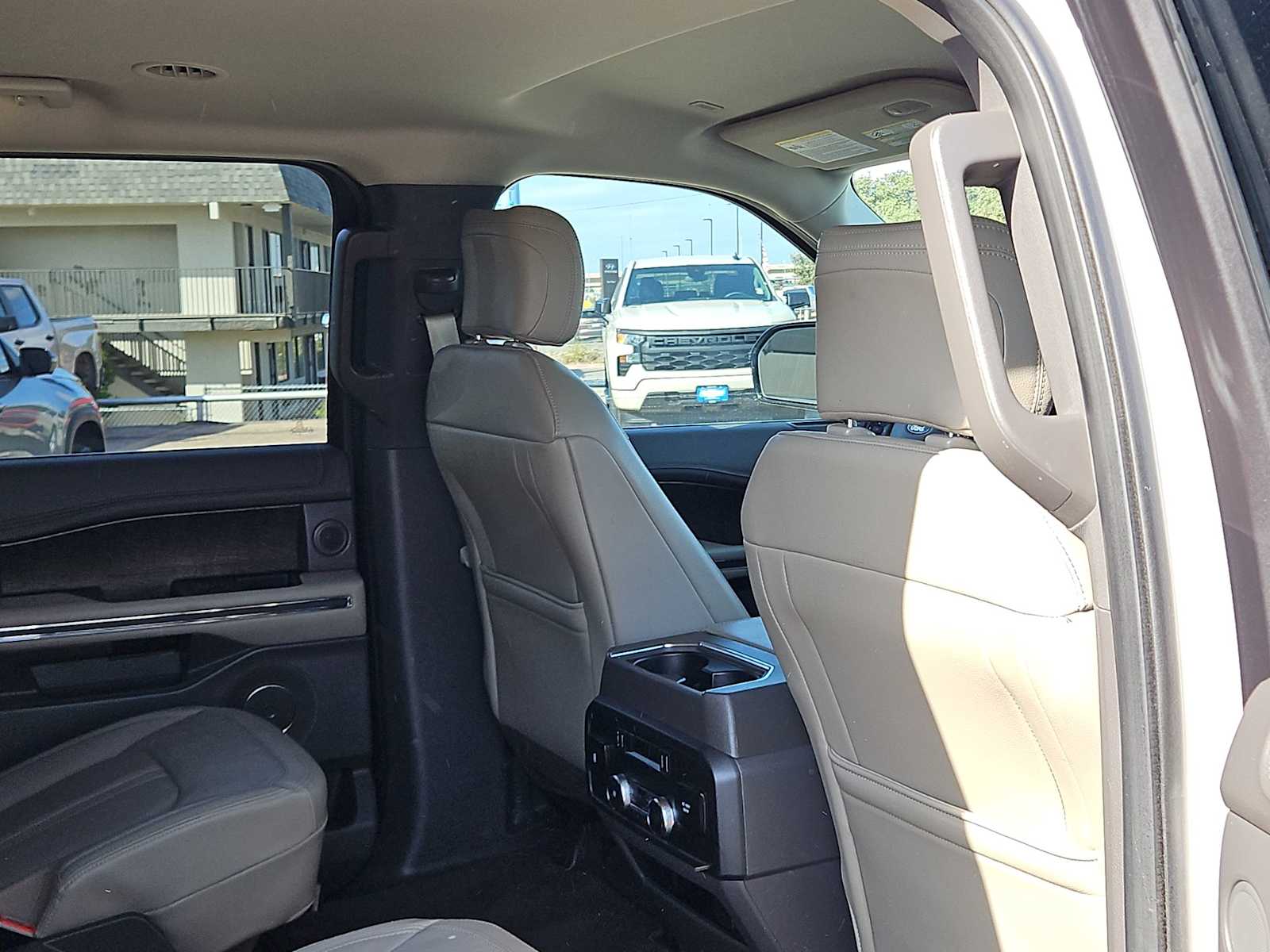 Thumbnail: 2018 Ford Expedition - 16