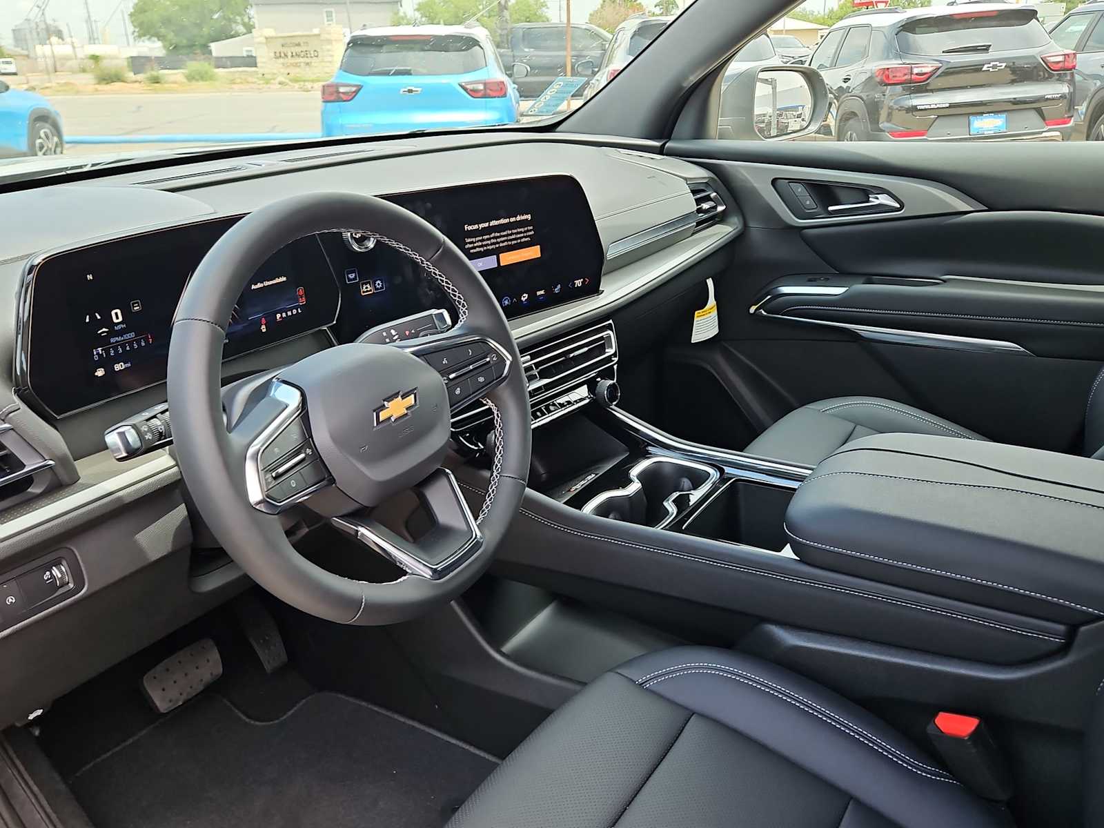 Thumbnail: 2025 Chevrolet Traverse - 2