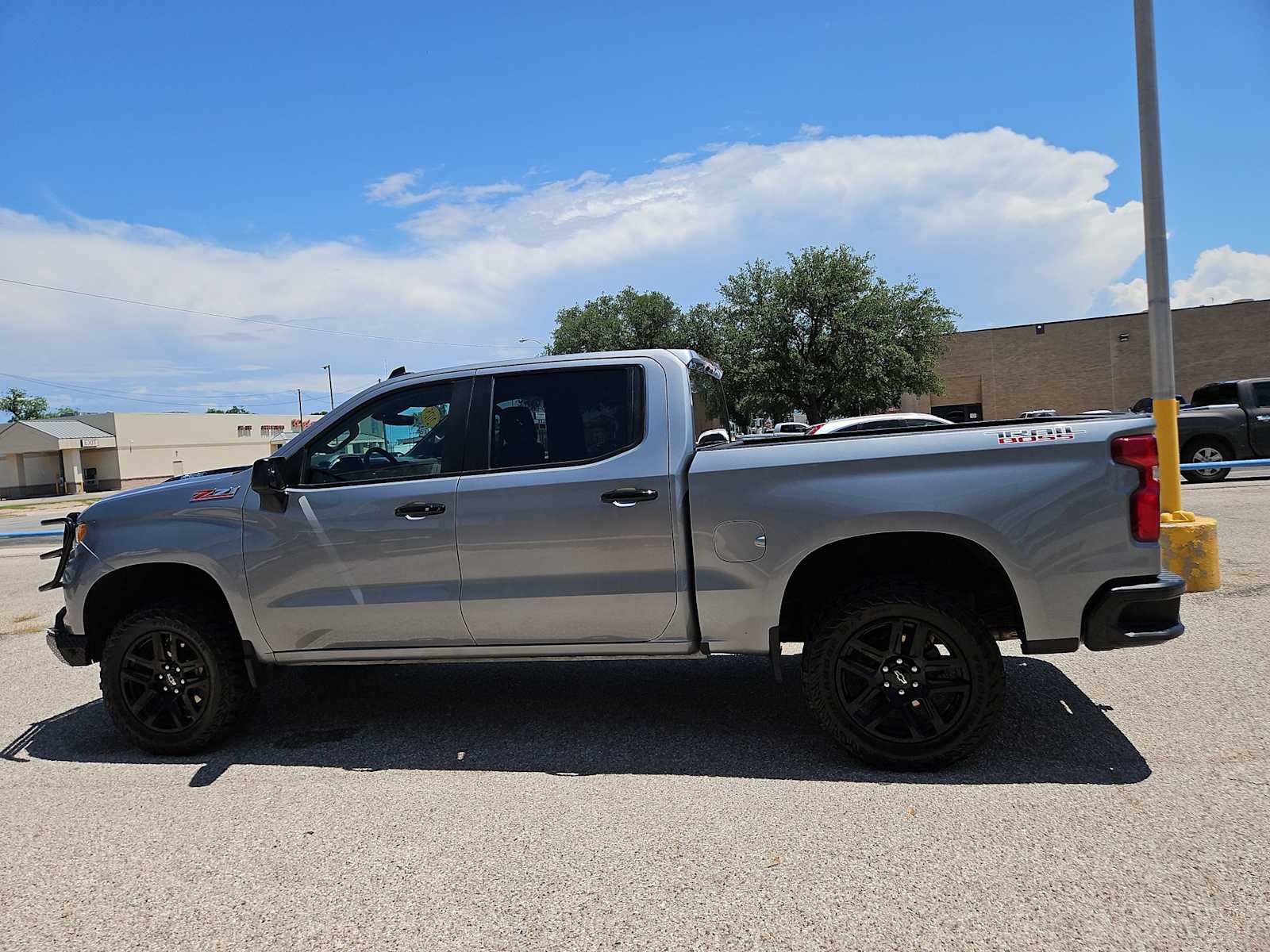 Thumbnail: 2025 Chevrolet Silverado 1500 - 4